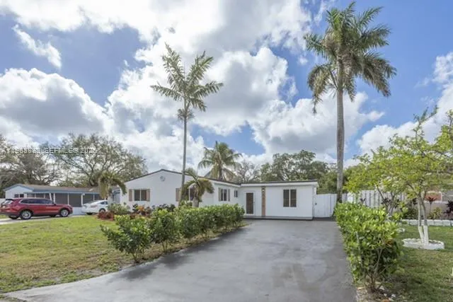 6610 Cody St, Hollywood, Florida 33024, Hollywood, Florida 33024, 4 Bedrooms Bedrooms, ,2 BathroomsBathrooms,Residential,For Sale,6610 Cody St, Hollywood, Florida 33024,A11983833