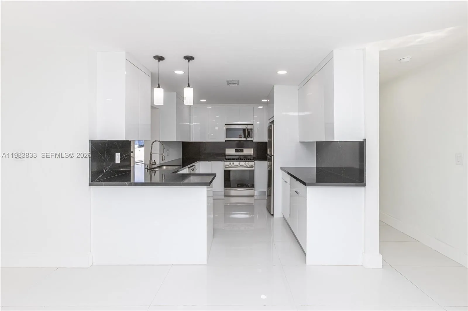 6610 Cody St, Hollywood, Florida 33024, Hollywood, Florida 33024, 4 Bedrooms Bedrooms, ,2 BathroomsBathrooms,Residential,For Sale,6610 Cody St, Hollywood, Florida 33024,A11983833