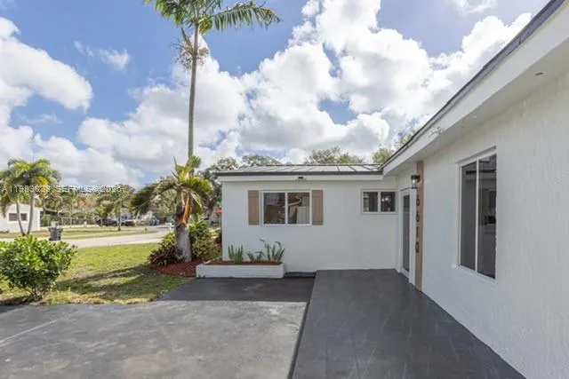 6610 Cody St, Hollywood, Florida 33024, Hollywood, Florida 33024, 4 Bedrooms Bedrooms, ,2 BathroomsBathrooms,Residential,For Sale,6610 Cody St, Hollywood, Florida 33024,A11983833