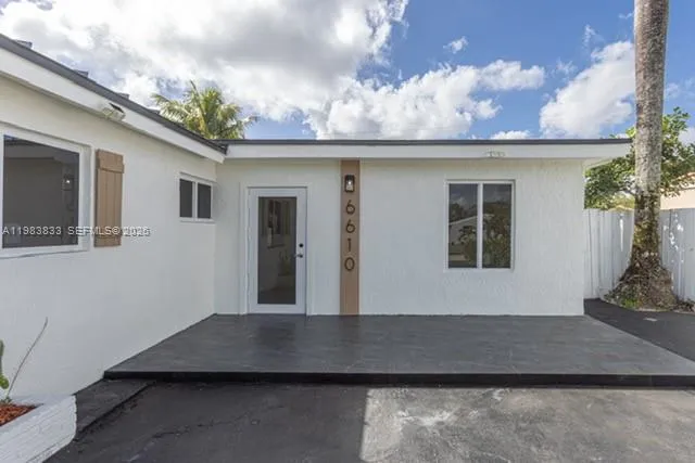 6610 Cody St, Hollywood, Florida 33024, Hollywood, Florida 33024, 4 Bedrooms Bedrooms, ,2 BathroomsBathrooms,Residential,For Sale,6610 Cody St, Hollywood, Florida 33024,A11983833