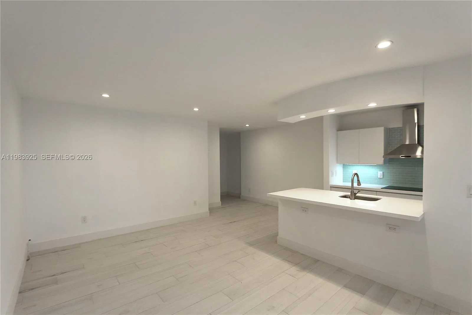 1021 Michigan Ave 8, Miami Beach, Florida 33139, Miami Beach, Florida 33139, 1 Bedroom Bedrooms, ,1 BathroomBathrooms,Residential Lease,For Rent,1021 Michigan Ave 8, Miami Beach, Florida 33139,A11983925