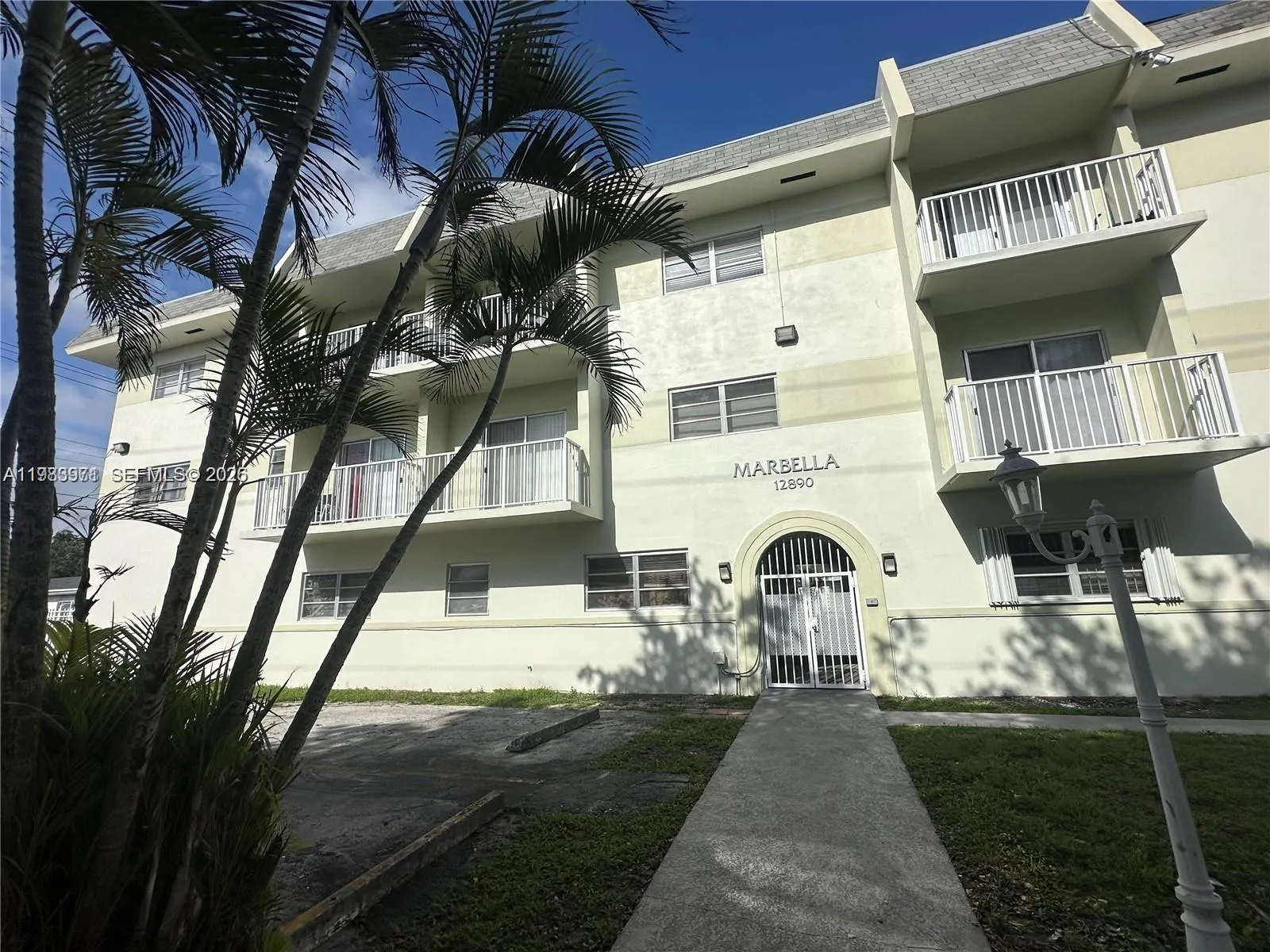 12890 Ne 8th Ave 101, North Miami, Florida 33161, North Miami, Florida 33161, 1 Bedroom Bedrooms, ,1 BathroomBathrooms,Residential,For Sale,12890 Ne 8th Ave 101, North Miami, Florida 33161,A11983971