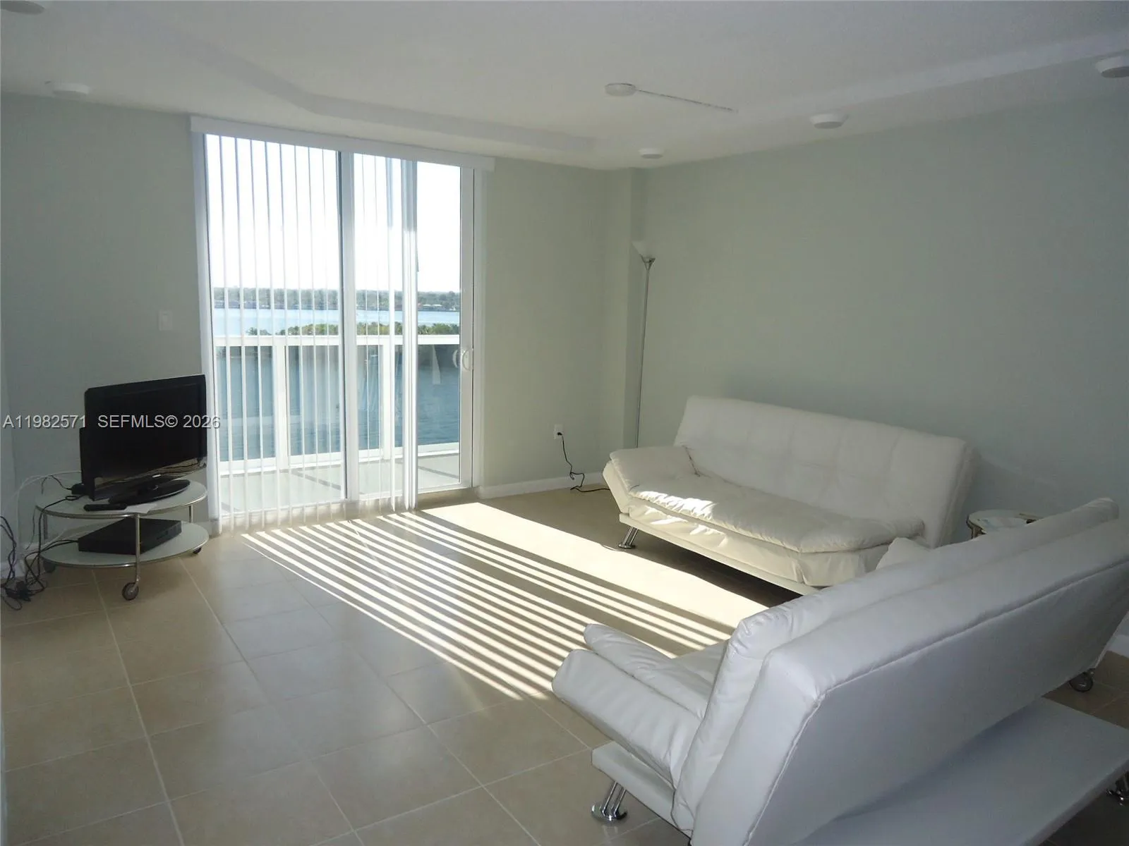 7928 West Dr Ph9, North Bay Village, Florida 33141, North Bay Village, Florida 33141, 1 Bedroom Bedrooms, ,1 BathroomBathrooms,Residential Lease,For Rent,7928 West Dr Ph9, North Bay Village, Florida 33141,A11982571
