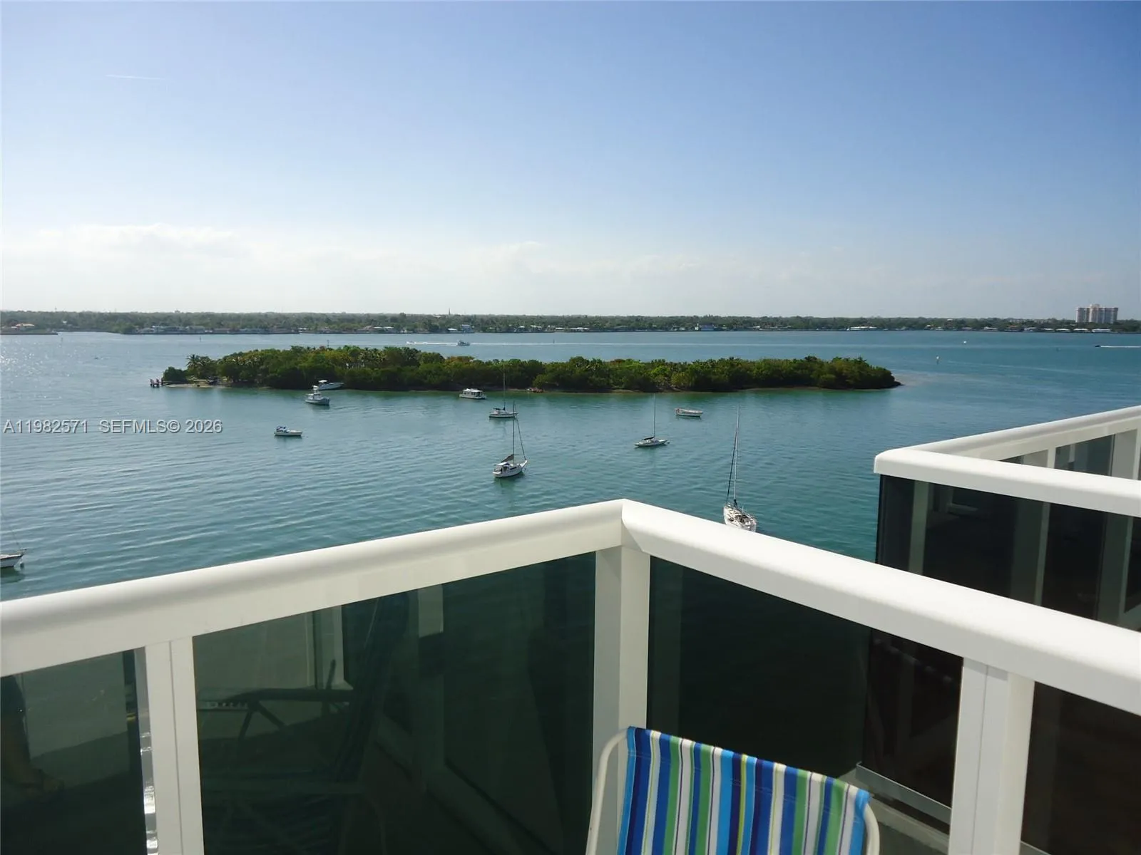 7928 West Dr Ph9, North Bay Village, Florida 33141, North Bay Village, Florida 33141, 1 Bedroom Bedrooms, ,1 BathroomBathrooms,Residential Lease,For Rent,7928 West Dr Ph9, North Bay Village, Florida 33141,A11982571