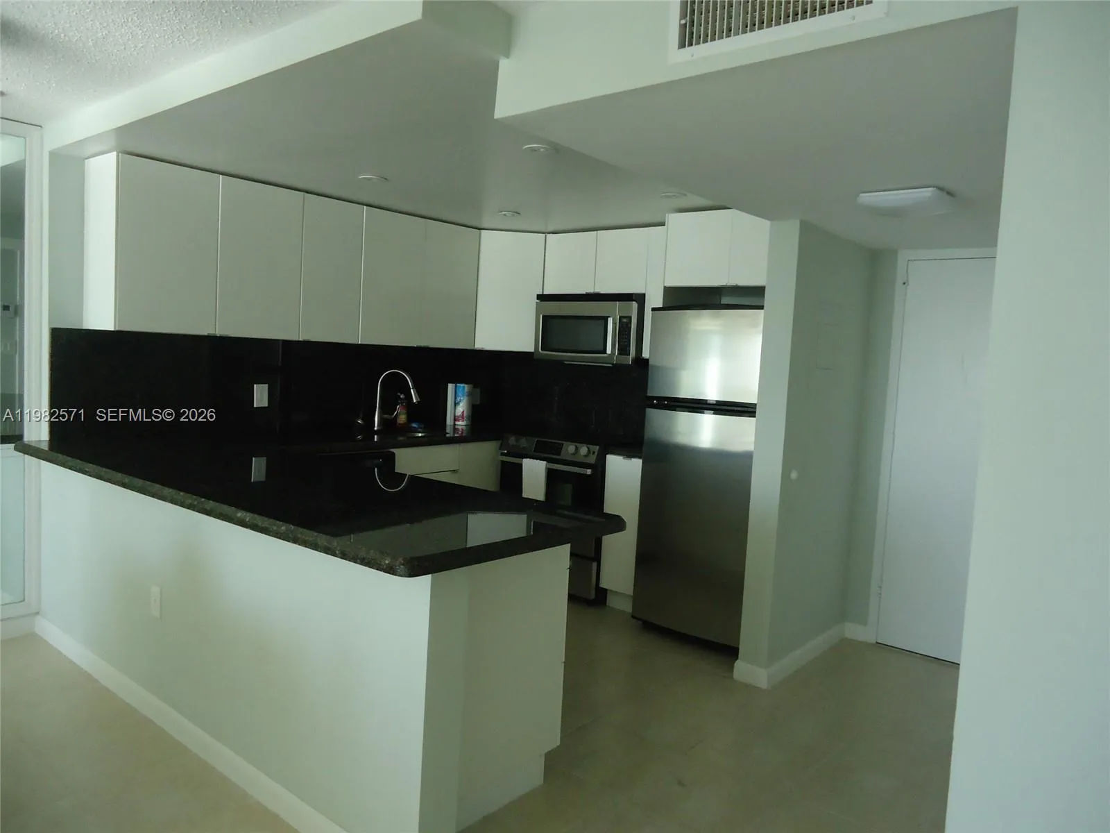 7928 West Dr Ph9, North Bay Village, Florida 33141, North Bay Village, Florida 33141, 1 Bedroom Bedrooms, ,1 BathroomBathrooms,Residential Lease,For Rent,7928 West Dr Ph9, North Bay Village, Florida 33141,A11982571