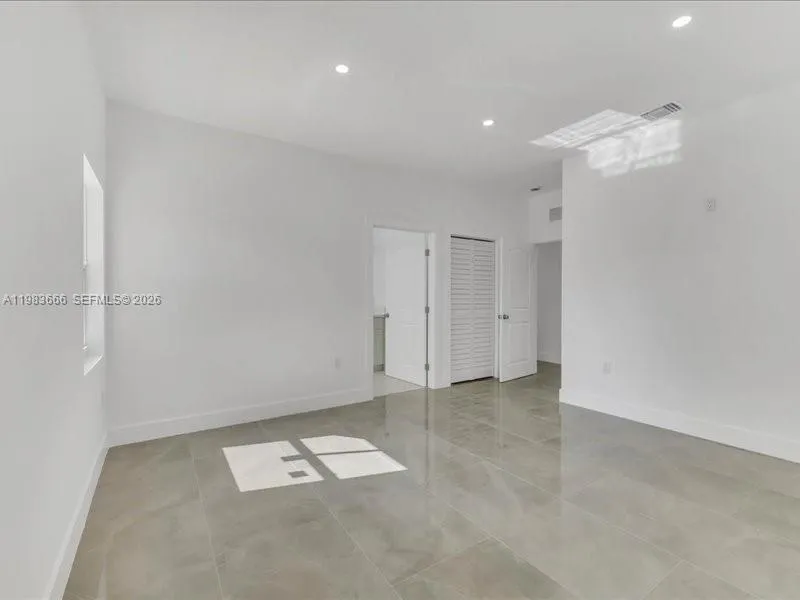1539 Sw 44th Ave, Fort Lauderdale, Florida 33317, Fort Lauderdale, Florida 33317, ,Residential Income,For Sale,1539 Sw 44th Ave, Fort Lauderdale, Florida 33317,A11983666