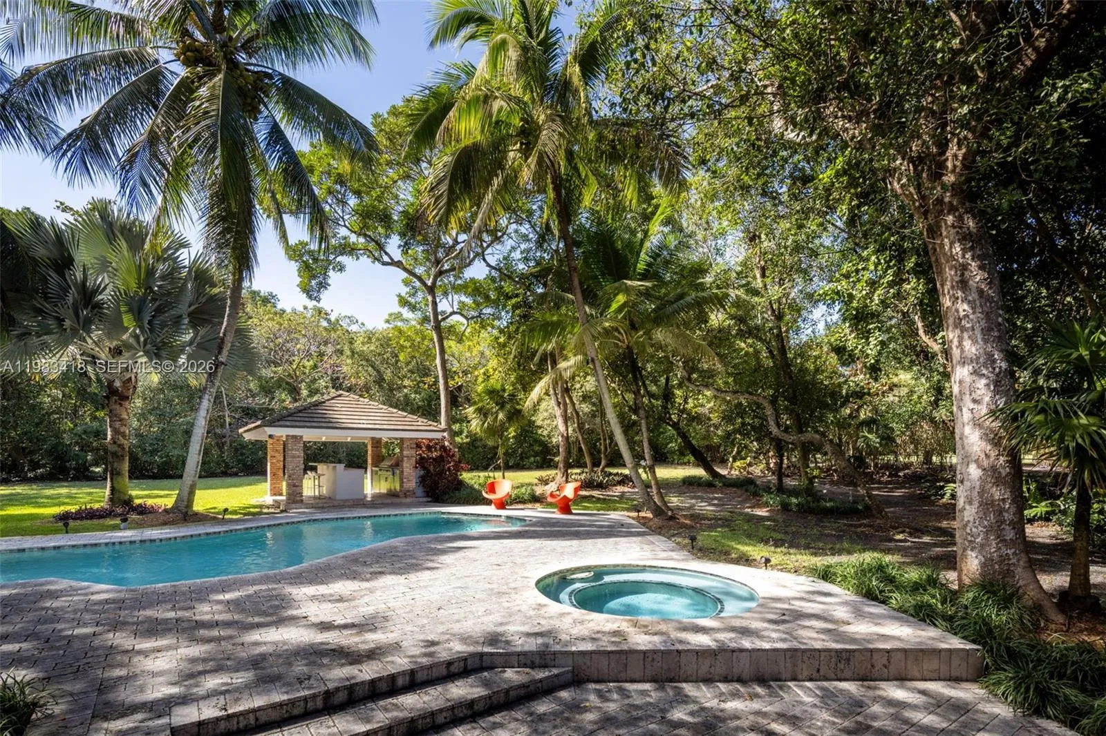 9000 Arvida Dr, Coral Gables, Florida 33156, Coral Gables, Florida 33156, 6 Bedrooms Bedrooms, ,6 BathroomsBathrooms,Residential,For Sale,9000 Arvida Dr, Coral Gables, Florida 33156,A11983418