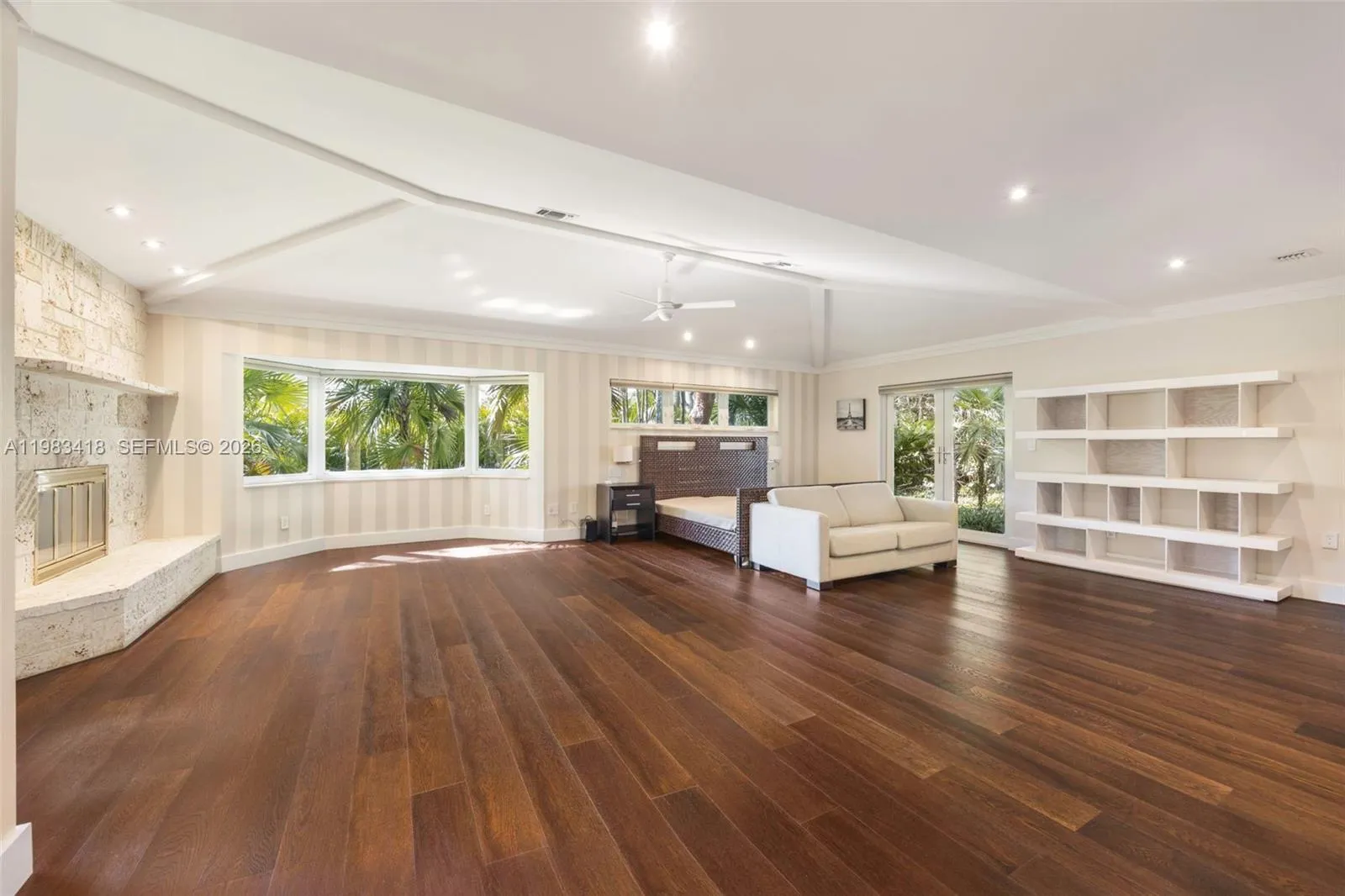 9000 Arvida Dr, Coral Gables, Florida 33156, Coral Gables, Florida 33156, 6 Bedrooms Bedrooms, ,6 BathroomsBathrooms,Residential,For Sale,9000 Arvida Dr, Coral Gables, Florida 33156,A11983418