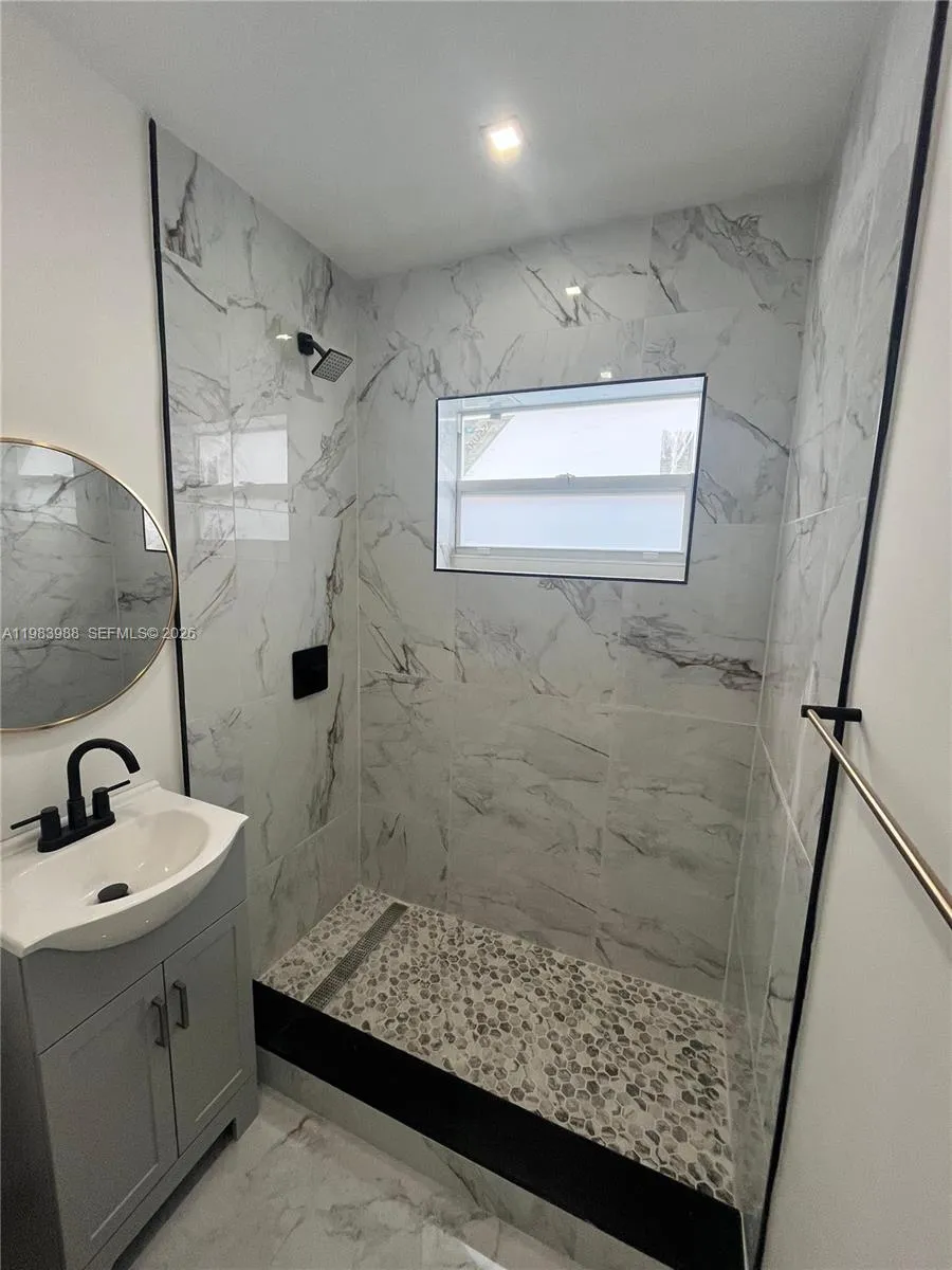 1909 Plunkett St 1-4, Hollywood, Florida 33020, Hollywood, Florida 33020, 1 Bedroom Bedrooms, ,1 BathroomBathrooms,Residential Lease,For Rent,1909 Plunkett St 1-4, Hollywood, Florida 33020,A11983988