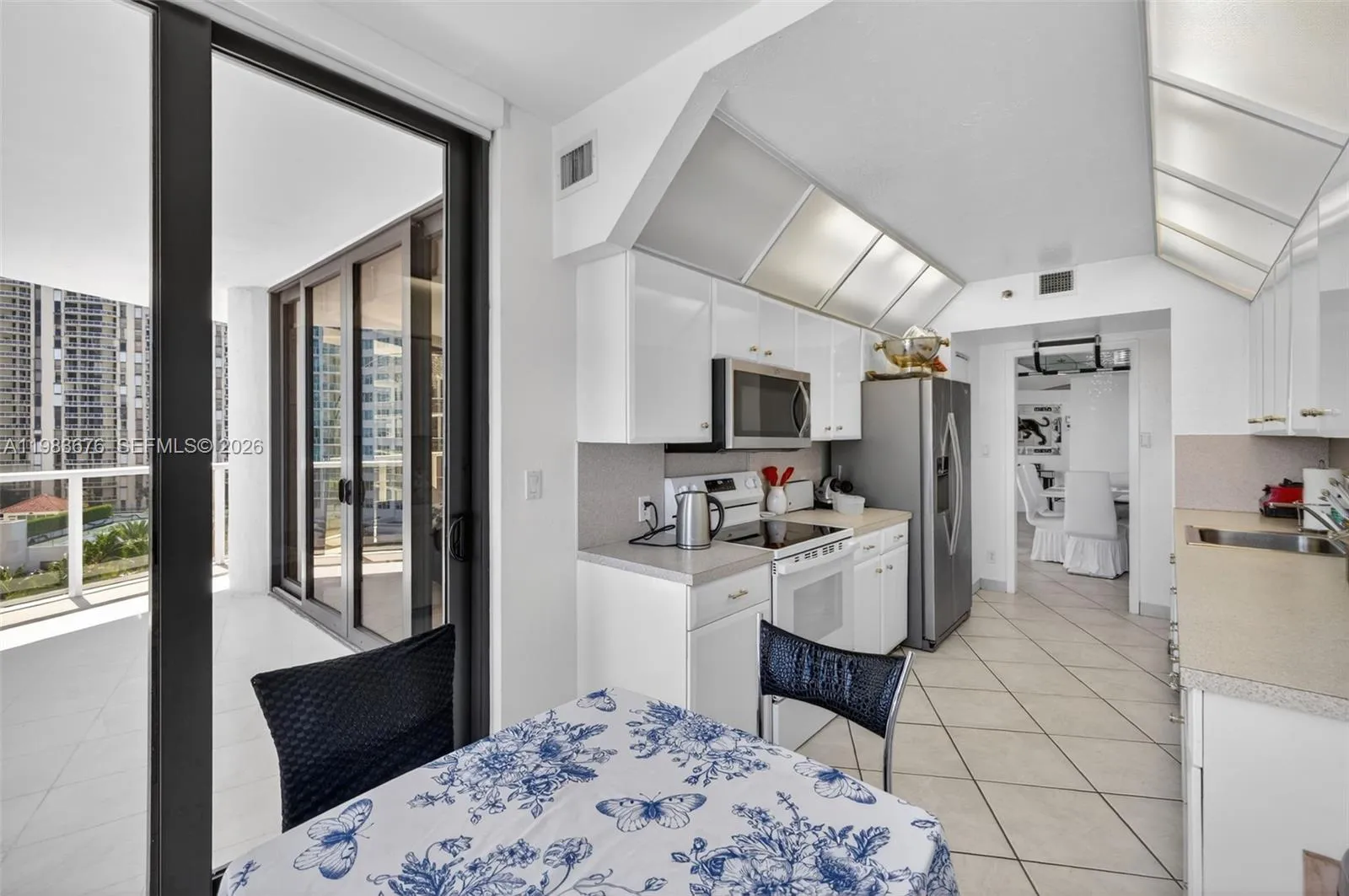 20281 E Country Club Dr 608, Aventura, Florida 331, Aventura, Florida 33180, 3 Bedrooms Bedrooms, ,2 BathroomsBathrooms,Residential,For Sale,20281 E Country Club Dr 608, Aventura, Florida 331,A11983676