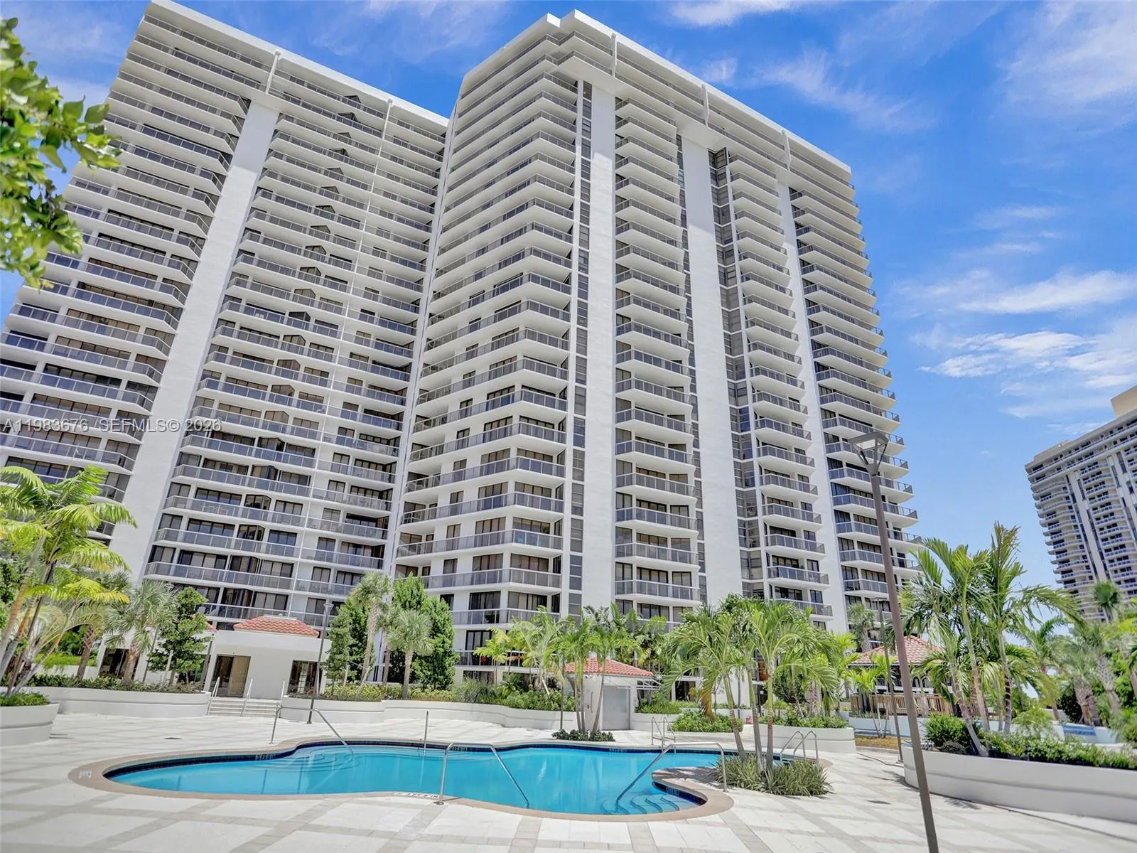 20281 E Country Club Dr 608, Aventura, Florida 331, Aventura, Florida 33180, 3 Bedrooms Bedrooms, ,2 BathroomsBathrooms,Residential,For Sale,20281 E Country Club Dr 608, Aventura, Florida 331,A11983676