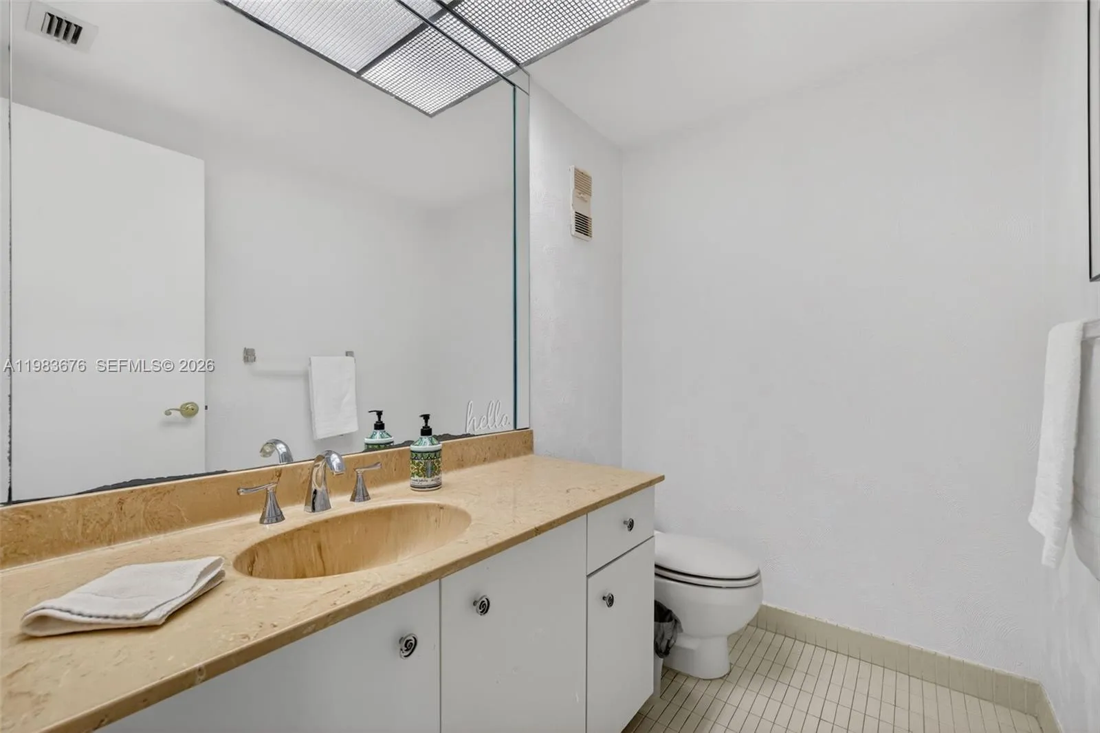 20281 E Country Club Dr 608, Aventura, Florida 331, Aventura, Florida 33180, 3 Bedrooms Bedrooms, ,2 BathroomsBathrooms,Residential,For Sale,20281 E Country Club Dr 608, Aventura, Florida 331,A11983676