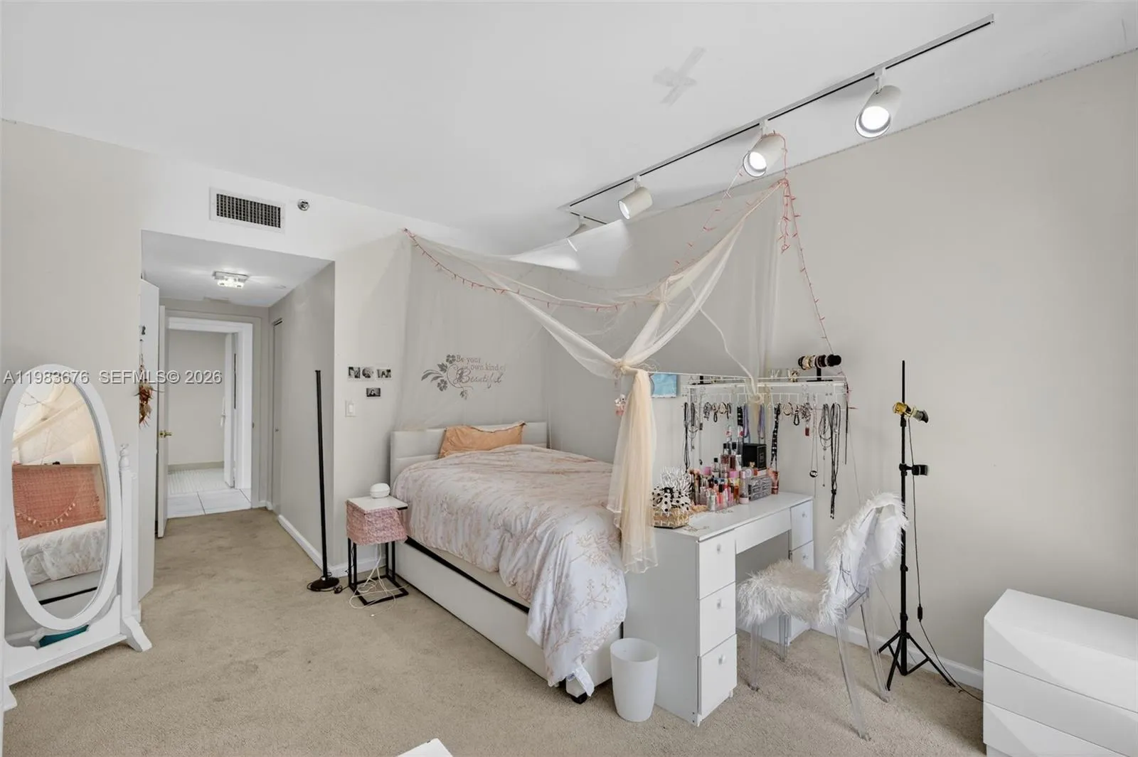 20281 E Country Club Dr 608, Aventura, Florida 331, Aventura, Florida 33180, 3 Bedrooms Bedrooms, ,2 BathroomsBathrooms,Residential,For Sale,20281 E Country Club Dr 608, Aventura, Florida 331,A11983676