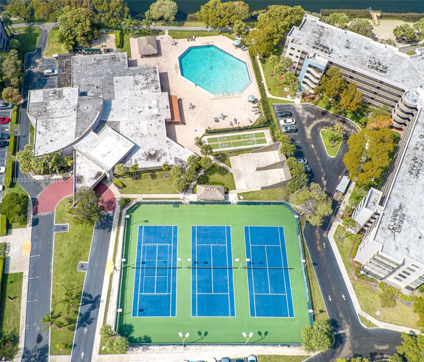 1000 Colony Point Cir 203, Pembroke Pines, Florida, Pembroke Pines, Florida 33026, 2 Bedrooms Bedrooms, ,2 BathroomsBathrooms,Residential,For Sale,1000 Colony Point Cir 203, Pembroke Pines, Florida,A11983338