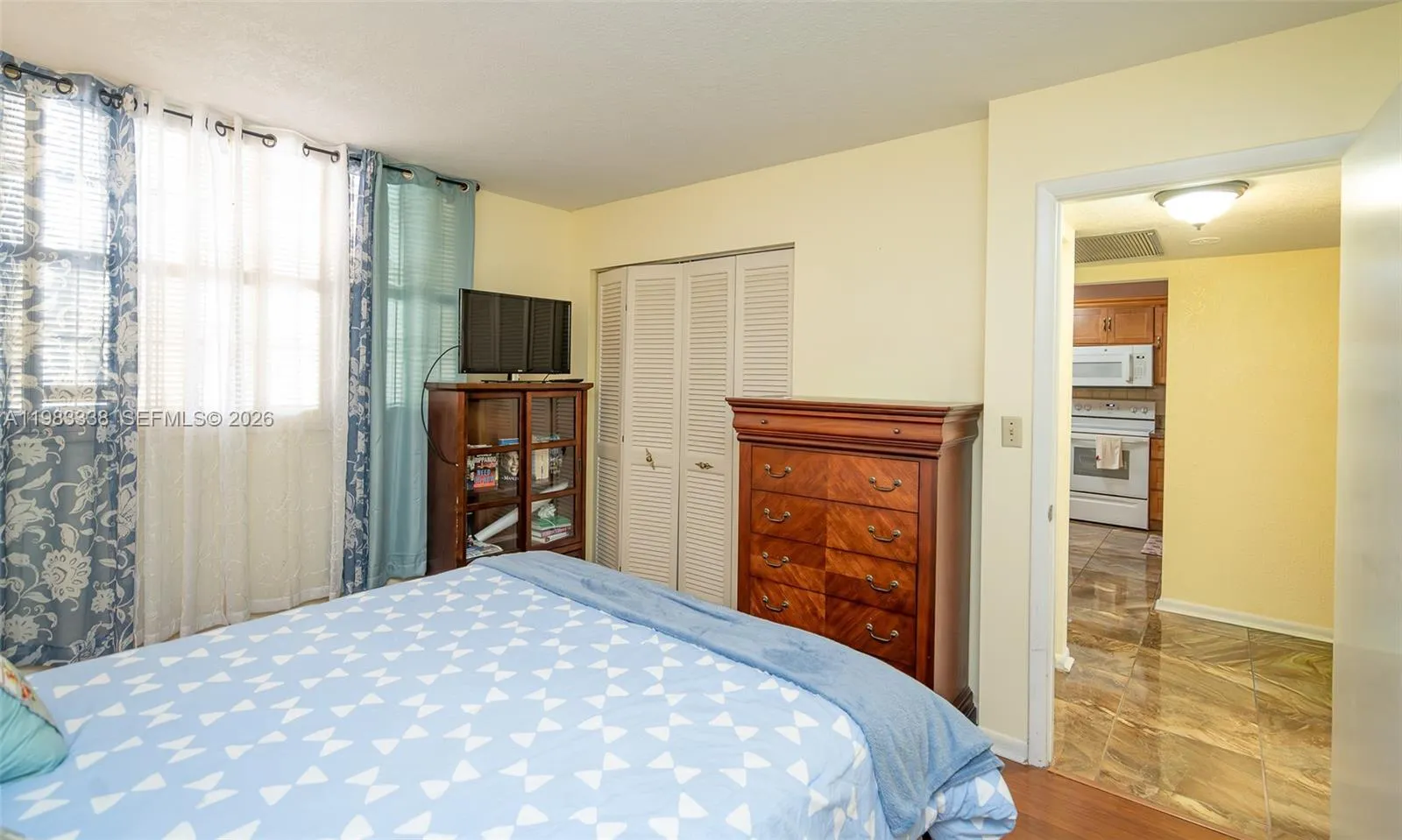 1000 Colony Point Cir 203, Pembroke Pines, Florida, Pembroke Pines, Florida 33026, 2 Bedrooms Bedrooms, ,2 BathroomsBathrooms,Residential,For Sale,1000 Colony Point Cir 203, Pembroke Pines, Florida,A11983338