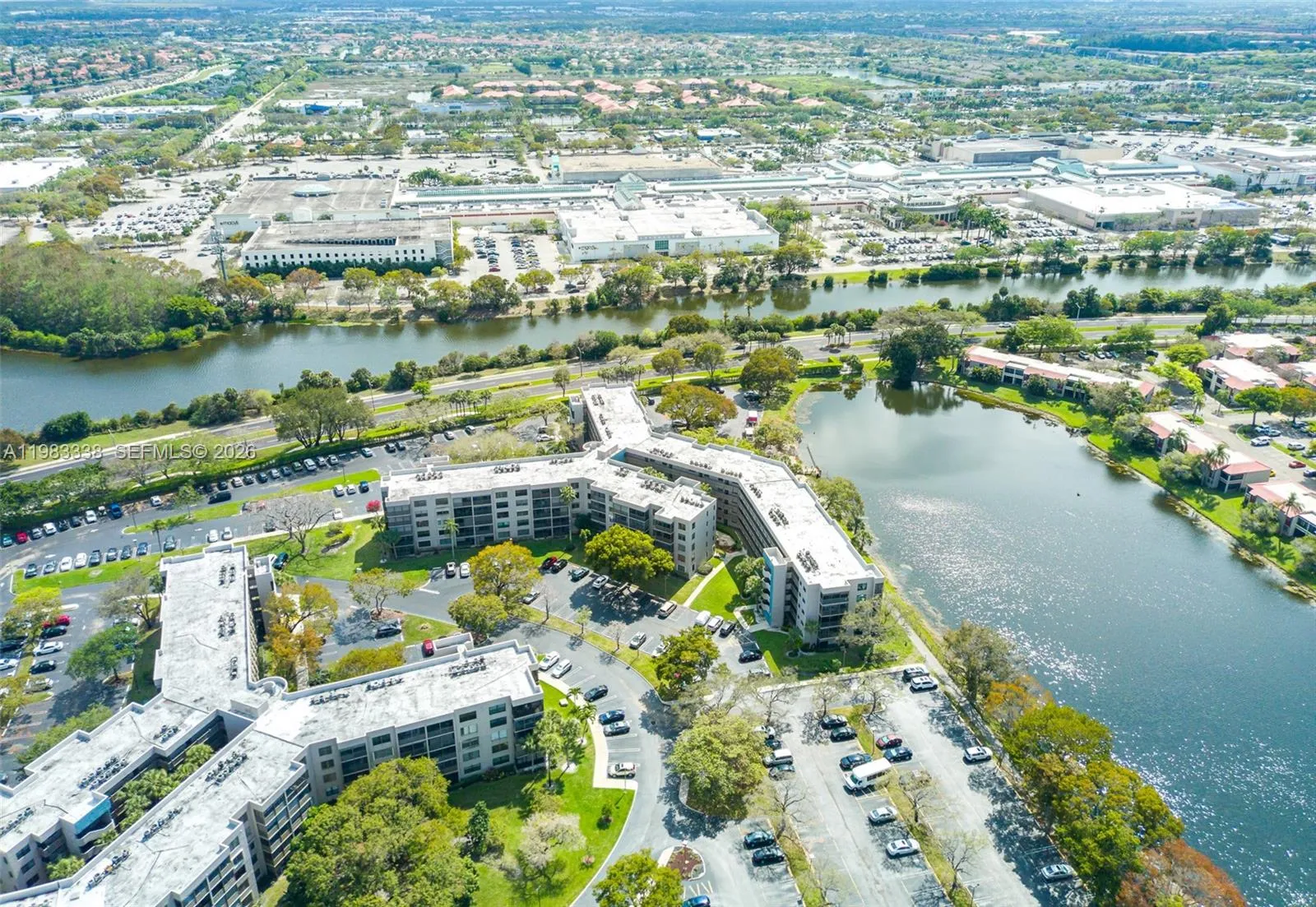 1000 Colony Point Cir 203, Pembroke Pines, Florida, Pembroke Pines, Florida 33026, 2 Bedrooms Bedrooms, ,2 BathroomsBathrooms,Residential,For Sale,1000 Colony Point Cir 203, Pembroke Pines, Florida,A11983338