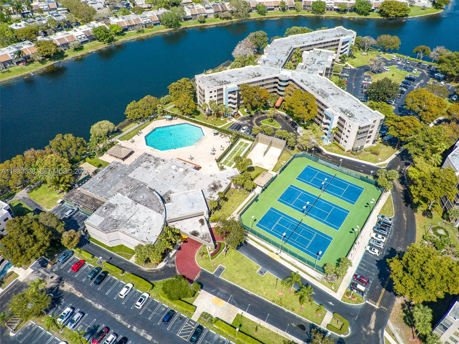 1000 Colony Point Cir 203, Pembroke Pines, Florida, Pembroke Pines, Florida 33026, 2 Bedrooms Bedrooms, ,2 BathroomsBathrooms,Residential,For Sale,1000 Colony Point Cir 203, Pembroke Pines, Florida,A11983338