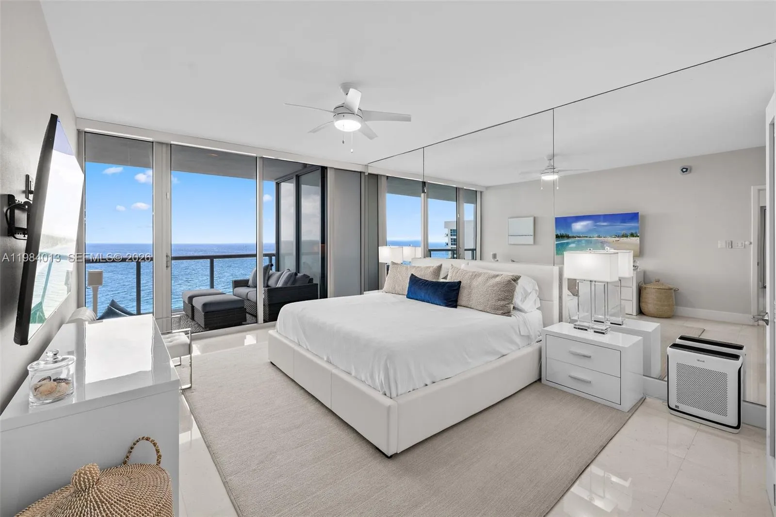 6799 Collins Ave 1404, Miami Beach, Florida 33141, Miami Beach, Florida 33141, 2 Bedrooms Bedrooms, ,2 BathroomsBathrooms,Residential Lease,For Rent,6799 Collins Ave 1404, Miami Beach, Florida 33141,A11984013