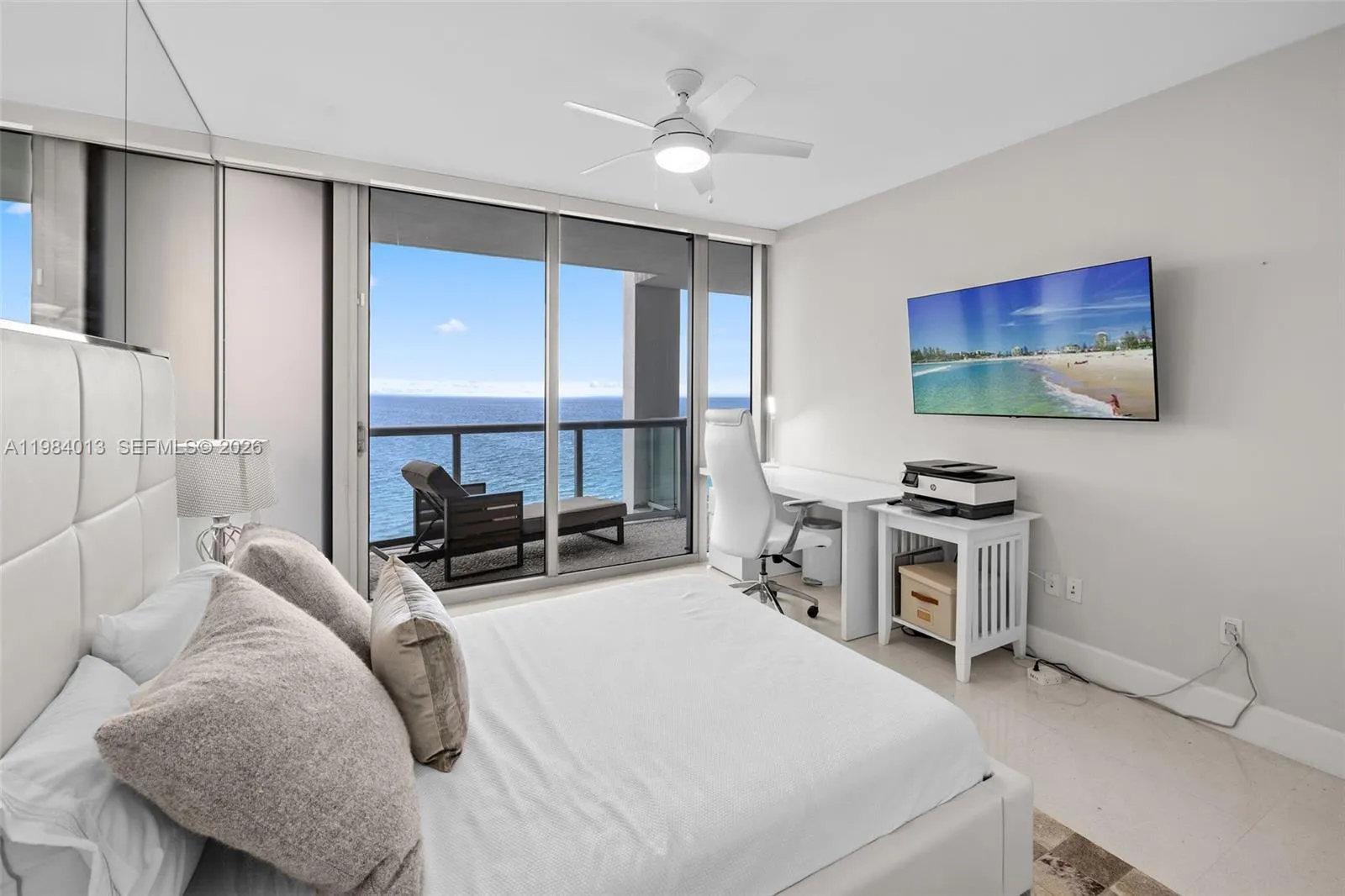 6799 Collins Ave 1404, Miami Beach, Florida 33141, Miami Beach, Florida 33141, 2 Bedrooms Bedrooms, ,2 BathroomsBathrooms,Residential Lease,For Rent,6799 Collins Ave 1404, Miami Beach, Florida 33141,A11984013