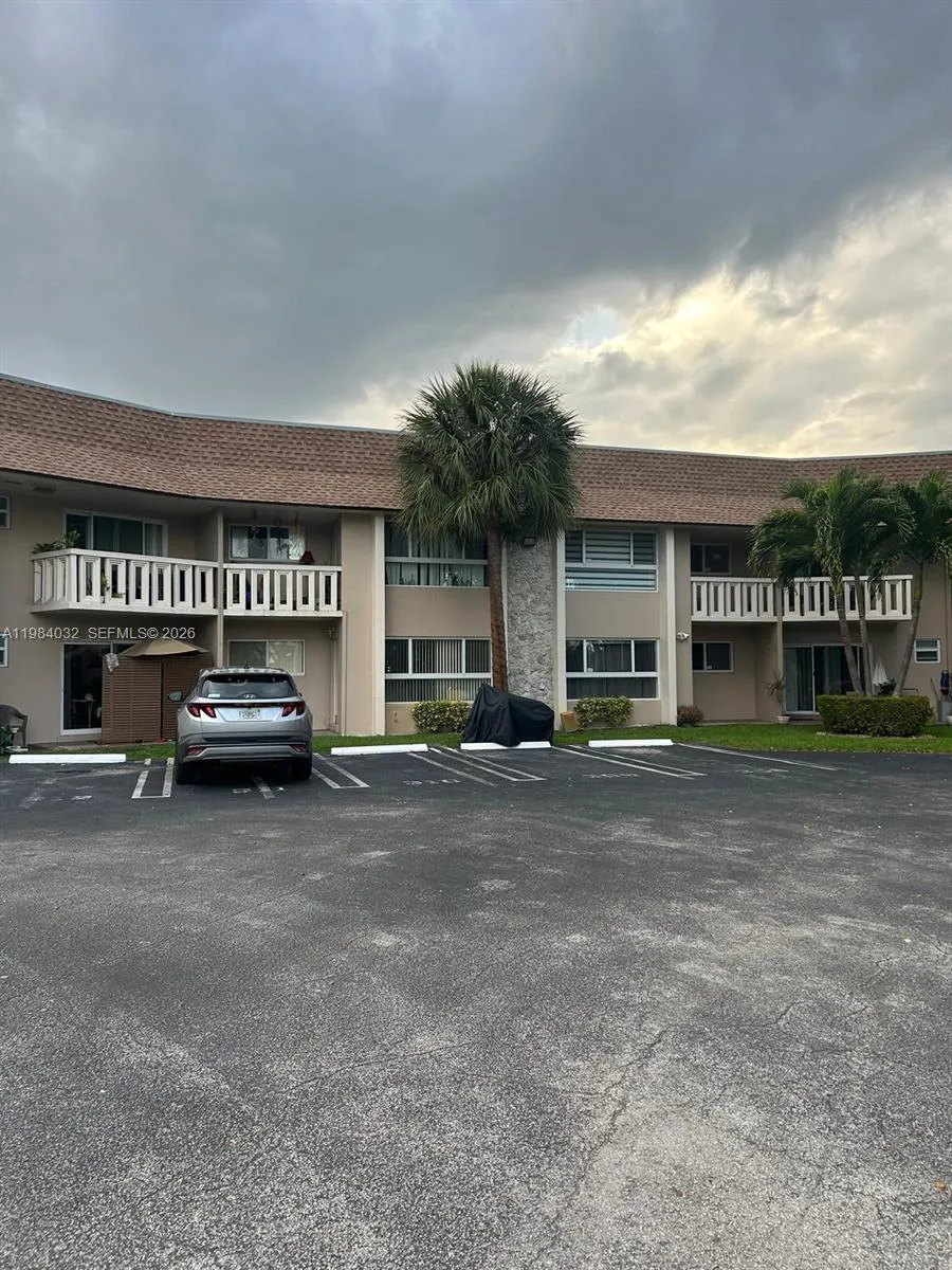 7450 Miami Lakes Dr C109, Miami Lakes, Florida 330, Miami Lakes, Florida 33014, 1 Bedroom Bedrooms, ,1 BathroomBathrooms,Residential Lease,For Rent,7450 Miami Lakes Dr C109, Miami Lakes, Florida 330,A11984032