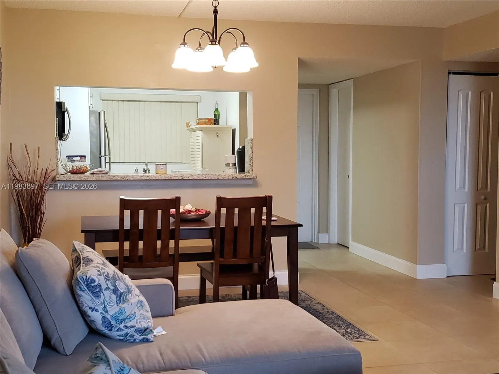 9520 Seagrape Dr 303, Davie, Florida 33324, Davie, Florida 33324, 2 Bedrooms Bedrooms, ,2 BathroomsBathrooms,Residential Lease,For Rent,9520 Seagrape Dr 303, Davie, Florida 33324,A11983697