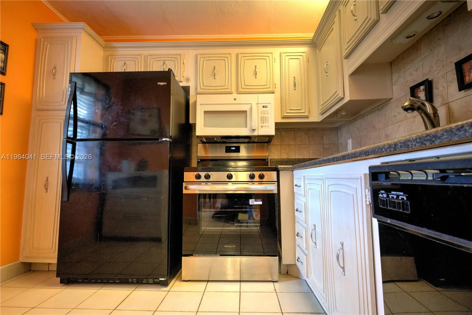 2841 Somerset Dr 318, Lauderdale Lakes, Florida 33, Lauderdale Lakes, Florida 33311, 1 Bedroom Bedrooms, ,1 BathroomBathrooms,Residential,For Sale,2841 Somerset Dr 318, Lauderdale Lakes, Florida 33,A11984041