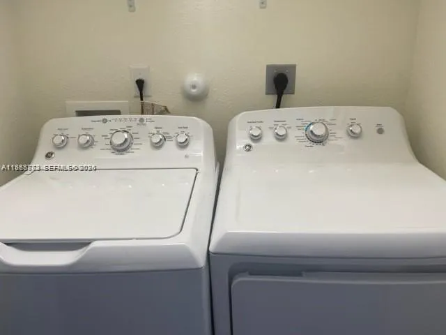 Hialeah, Florida 33018, 3 Bedrooms Bedrooms, ,2 BathroomsBathrooms,Residential Lease,For Rent,A11983773