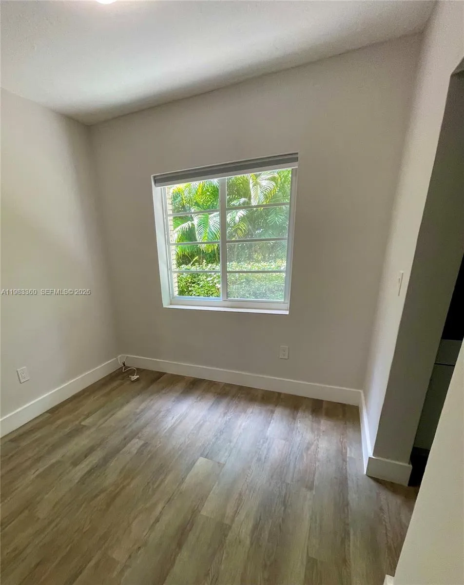 125 Edgewater Dr 1, Coral Gables, Florida 33133, Coral Gables, Florida 33133, 2 Bedrooms Bedrooms, ,1 BathroomBathrooms,Residential Lease,For Rent,125 Edgewater Dr 1, Coral Gables, Florida 33133,A11983360