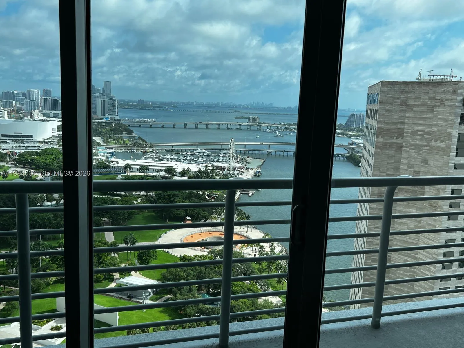 Miami, Florida 33131, 1 Bedroom Bedrooms, ,1 BathroomBathrooms,Residential,For Sale,A11984036