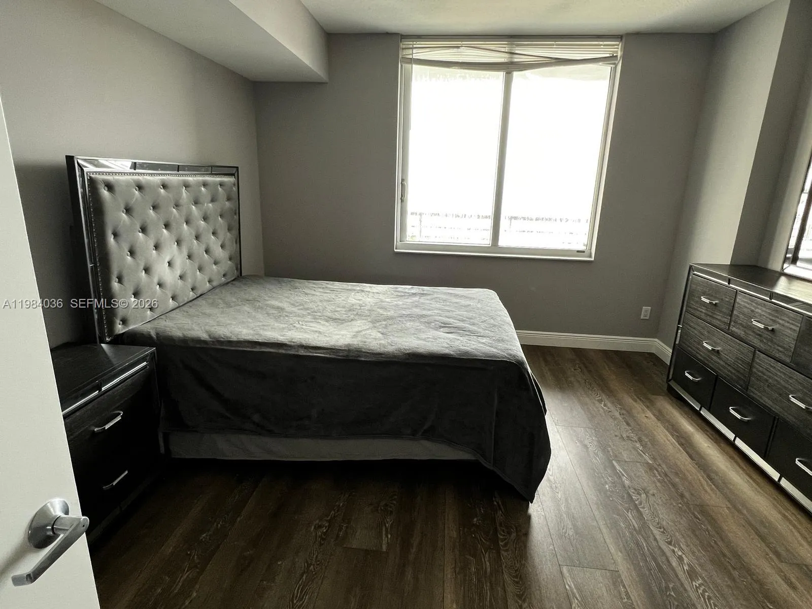 Miami, Florida 33131, 1 Bedroom Bedrooms, ,1 BathroomBathrooms,Residential,For Sale,A11984036