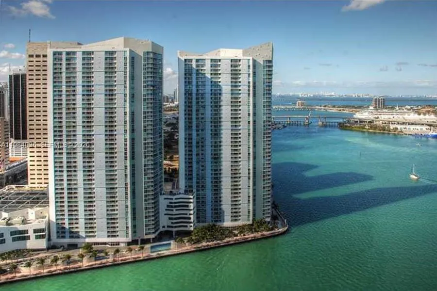 Miami, Florida 33131, 1 Bedroom Bedrooms, ,1 BathroomBathrooms,Residential,For Sale,A11984036