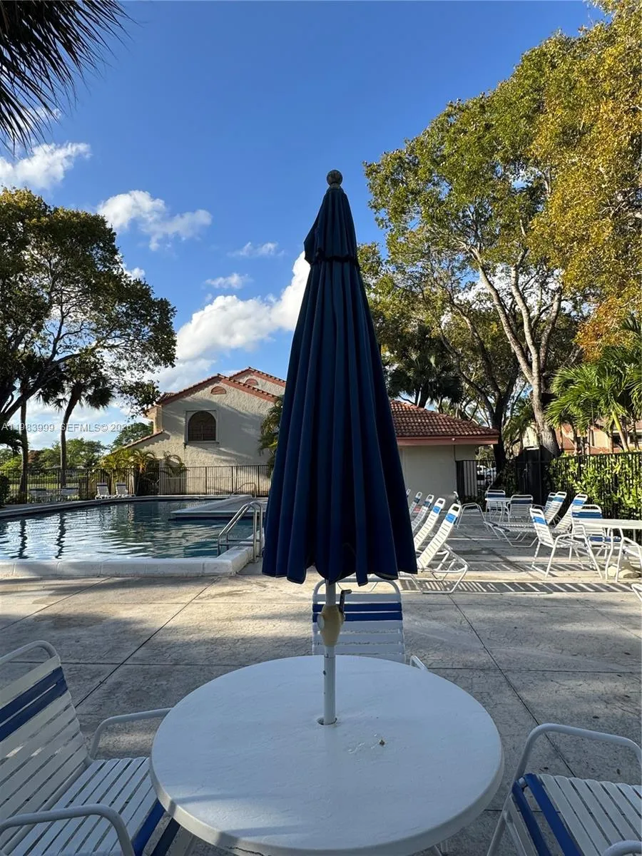 3212 Arbor Ln 2407, Hollywood, Florida 33021, Hollywood, Florida 33021, 3 Bedrooms Bedrooms, ,2 BathroomsBathrooms,Residential,For Sale,3212 Arbor Ln 2407, Hollywood, Florida 33021,A11983999