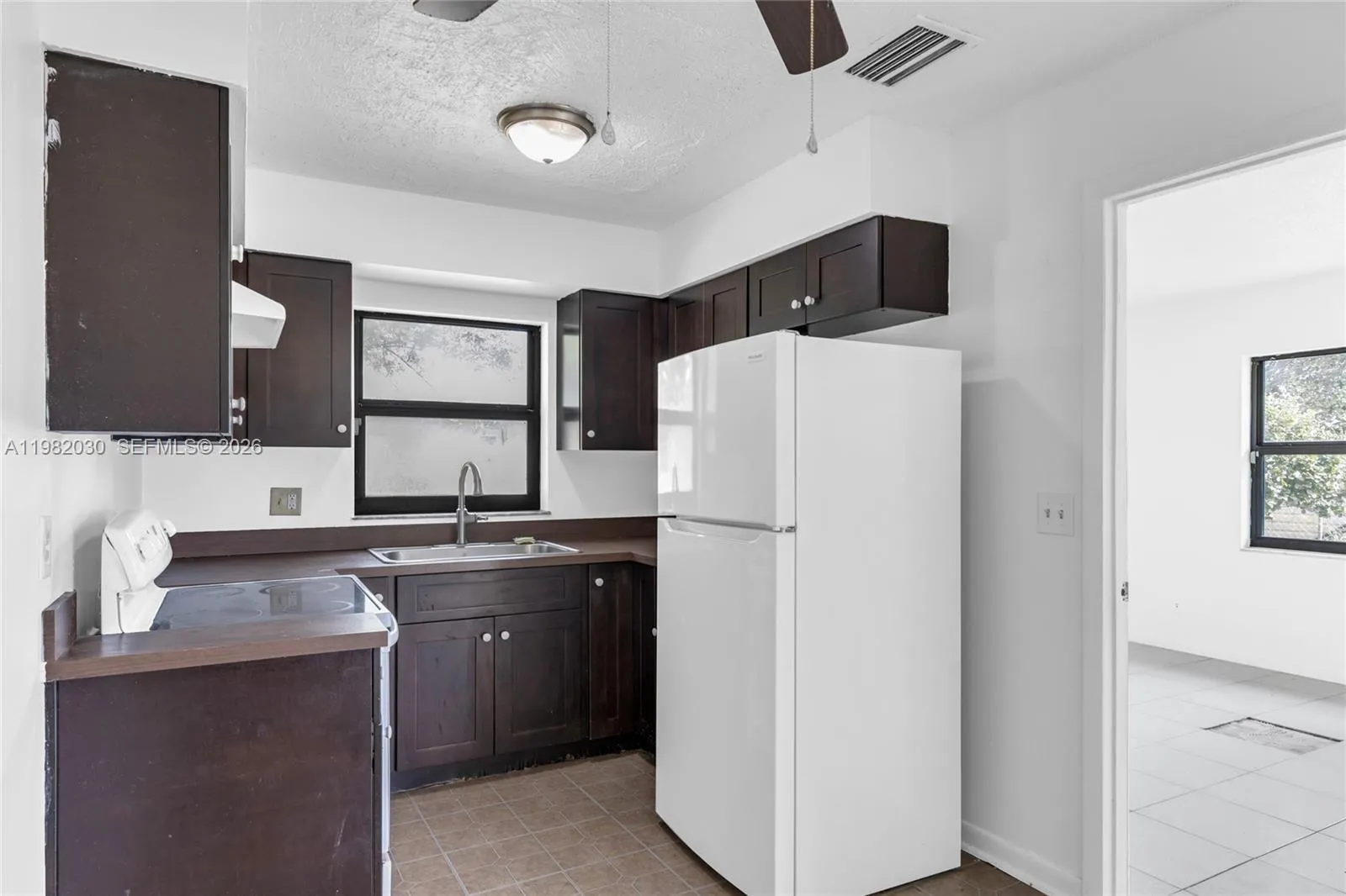 1451 Nw 19th St, Fort Lauderdale, Florida 33311, Fort Lauderdale, Florida 33311, ,Residential Income,For Sale,1451 Nw 19th St, Fort Lauderdale, Florida 33311,A11982030