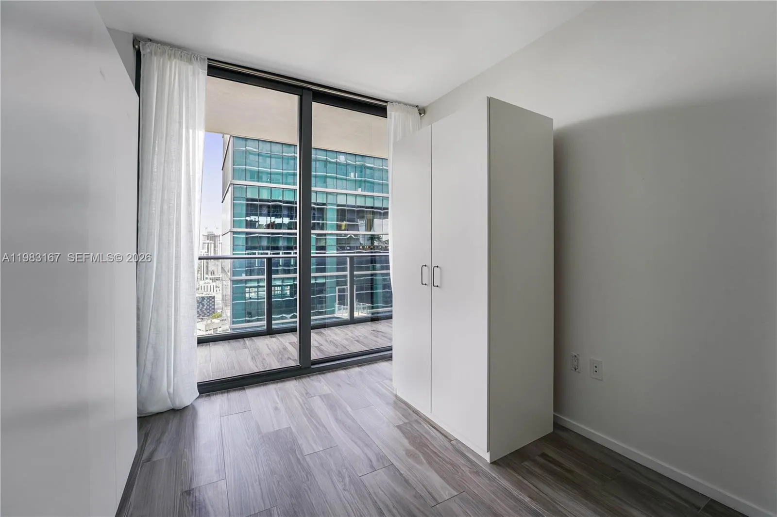 801 S Miami Ave 4509, Miami, Florida 33130, Miami, Florida 33130, 3 Bedrooms Bedrooms, ,3 BathroomsBathrooms,Residential,For Sale,801 S Miami Ave 4509, Miami, Florida 33130,A11983167