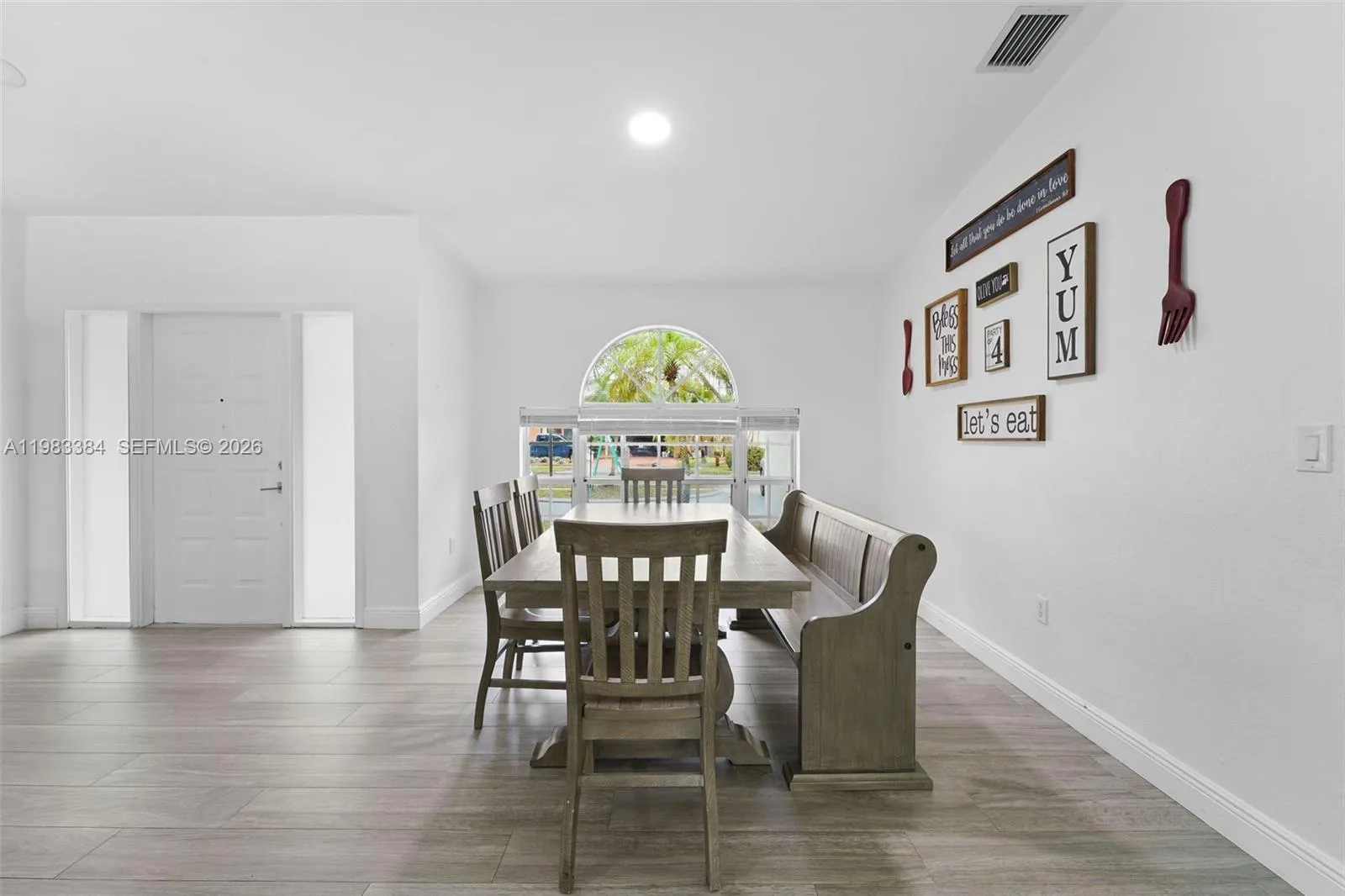 7827 Nw 166th Ter, Miami Lakes, Florida 33016, Miami Lakes, Florida 33016, 3 Bedrooms Bedrooms, ,2 BathroomsBathrooms,Residential,For Sale,7827 Nw 166th Ter, Miami Lakes, Florida 33016,A11983384