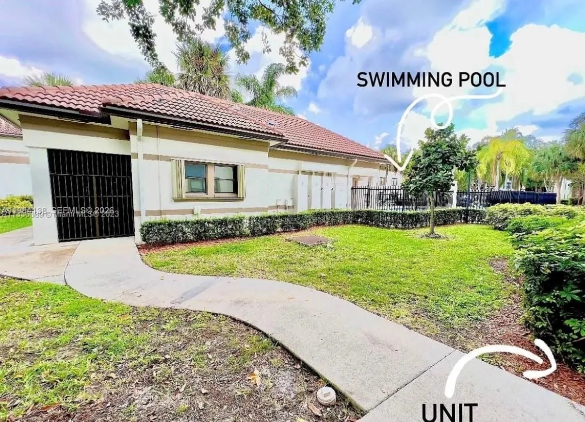 650 S Park Rd 25-5, Hollywood, Florida 33021, Hollywood, Florida 33021, 2 Bedrooms Bedrooms, ,2 BathroomsBathrooms,Residential Lease,For Rent,650 S Park Rd 25-5, Hollywood, Florida 33021,A11984138