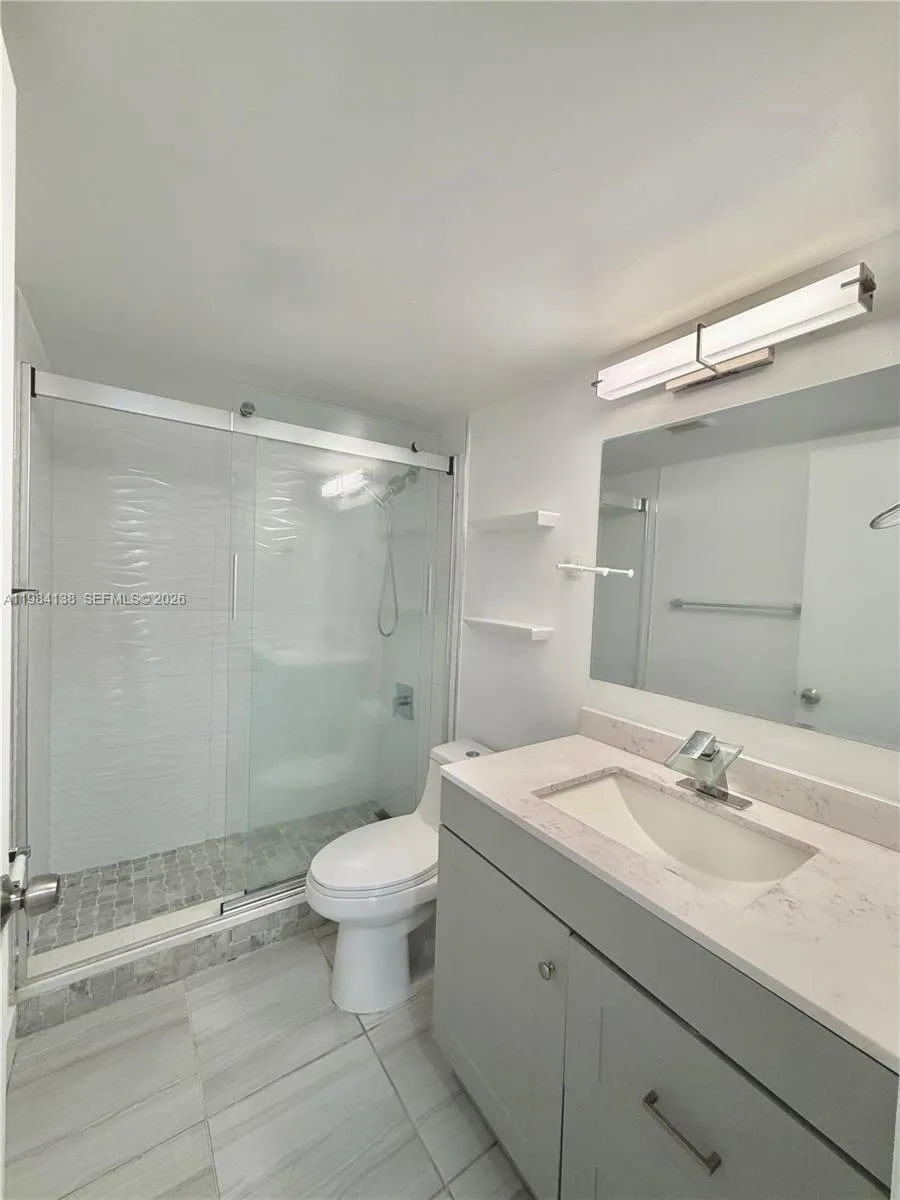 650 S Park Rd 25-5, Hollywood, Florida 33021, Hollywood, Florida 33021, 2 Bedrooms Bedrooms, ,2 BathroomsBathrooms,Residential Lease,For Rent,650 S Park Rd 25-5, Hollywood, Florida 33021,A11984138