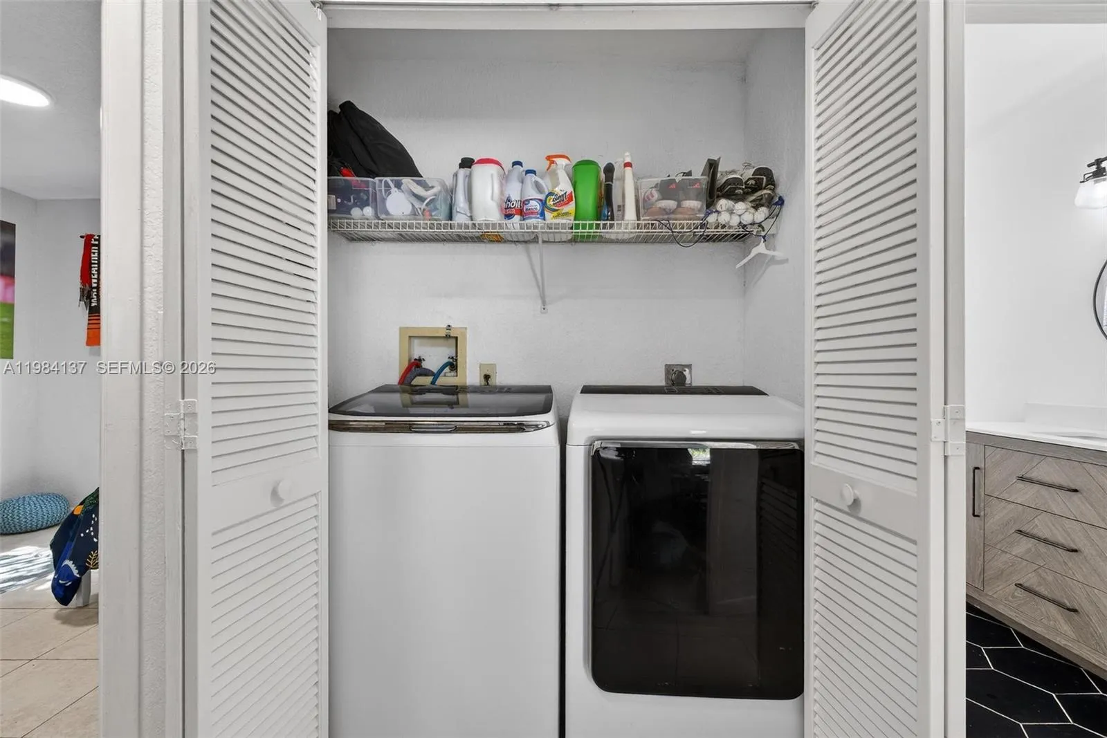 9756 Sw 222nd St, Cutler Bay, Florida 33190, Cutler Bay, Florida 33190, 3 Bedrooms Bedrooms, ,2 BathroomsBathrooms,Residential,For Sale,9756 Sw 222nd St, Cutler Bay, Florida 33190,A11984137