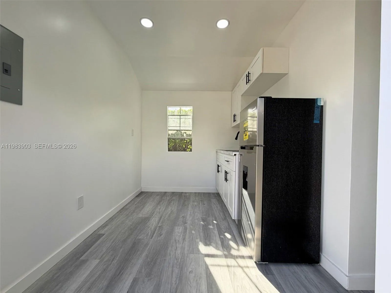 9255 Sw 43rd Ter Rear, Miami, Florida 33165, Miami, Florida 33165, ,1 BathroomBathrooms,Residential Lease,For Rent,9255 Sw 43rd Ter Rear, Miami, Florida 33165,A11983903