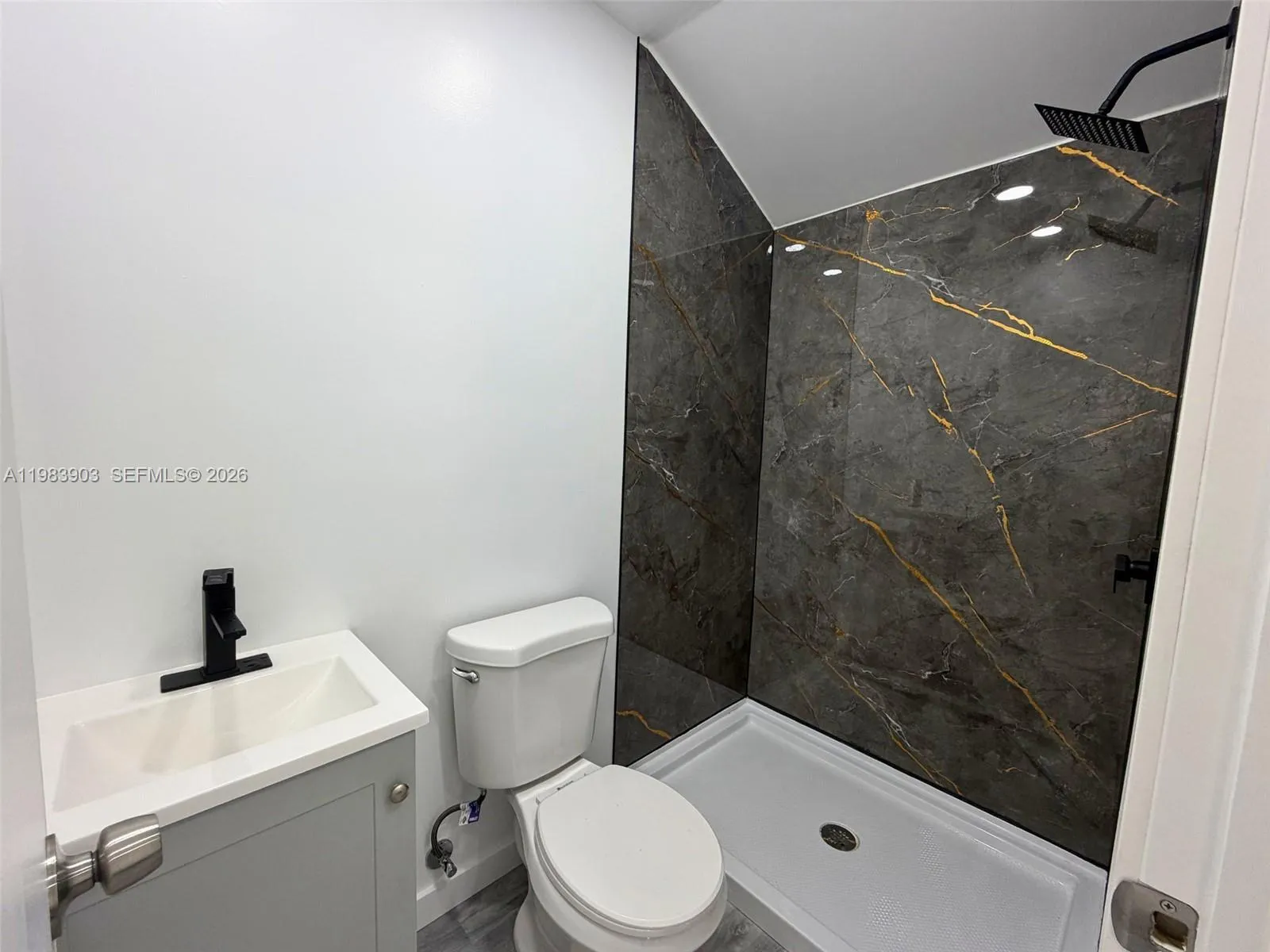 9255 Sw 43rd Ter Rear, Miami, Florida 33165, Miami, Florida 33165, ,1 BathroomBathrooms,Residential Lease,For Rent,9255 Sw 43rd Ter Rear, Miami, Florida 33165,A11983903