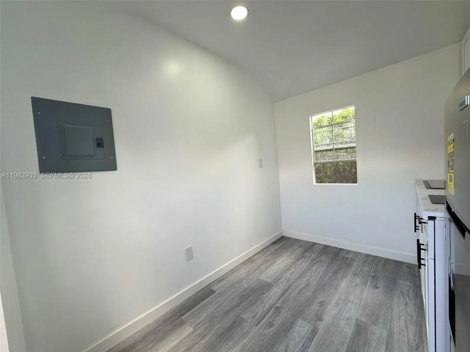 9255 Sw 43rd Ter Rear, Miami, Florida 33165, Miami, Florida 33165, ,1 BathroomBathrooms,Residential Lease,For Rent,9255 Sw 43rd Ter Rear, Miami, Florida 33165,A11983903