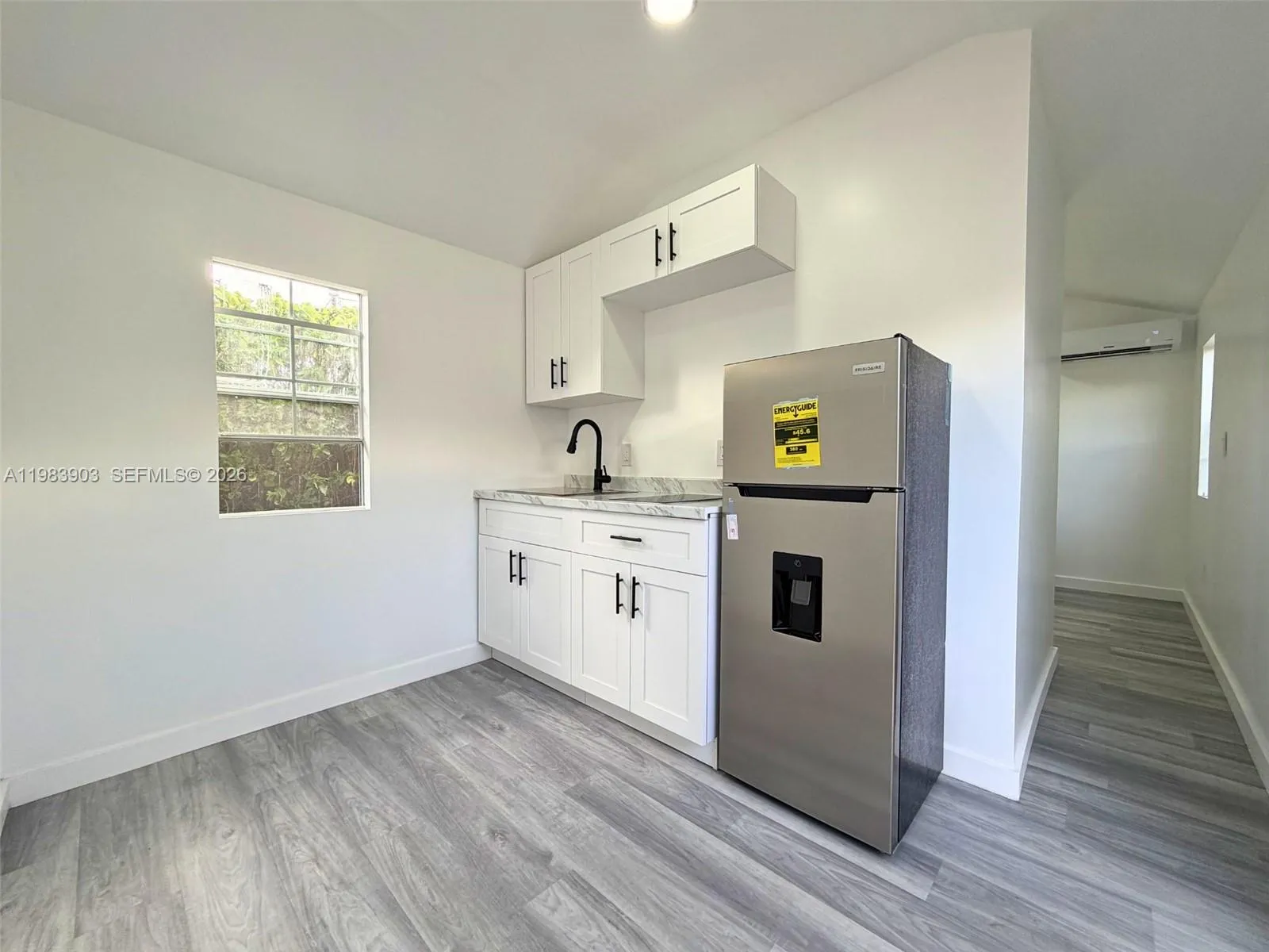 9255 Sw 43rd Ter Rear, Miami, Florida 33165, Miami, Florida 33165, ,1 BathroomBathrooms,Residential Lease,For Rent,9255 Sw 43rd Ter Rear, Miami, Florida 33165,A11983903