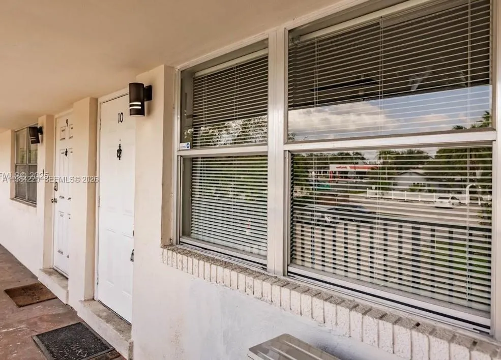 1816 Mckinley St 10, Hollywood, Florida 33020, Hollywood, Florida 33020, 1 Bedroom Bedrooms, ,1 BathroomBathrooms,Residential Lease,For Rent,1816 Mckinley St 10, Hollywood, Florida 33020,A11984220