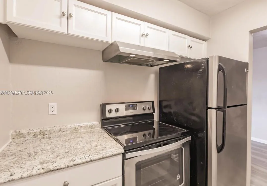 1816 Mckinley St 10, Hollywood, Florida 33020, Hollywood, Florida 33020, 1 Bedroom Bedrooms, ,1 BathroomBathrooms,Residential Lease,For Rent,1816 Mckinley St 10, Hollywood, Florida 33020,A11984220