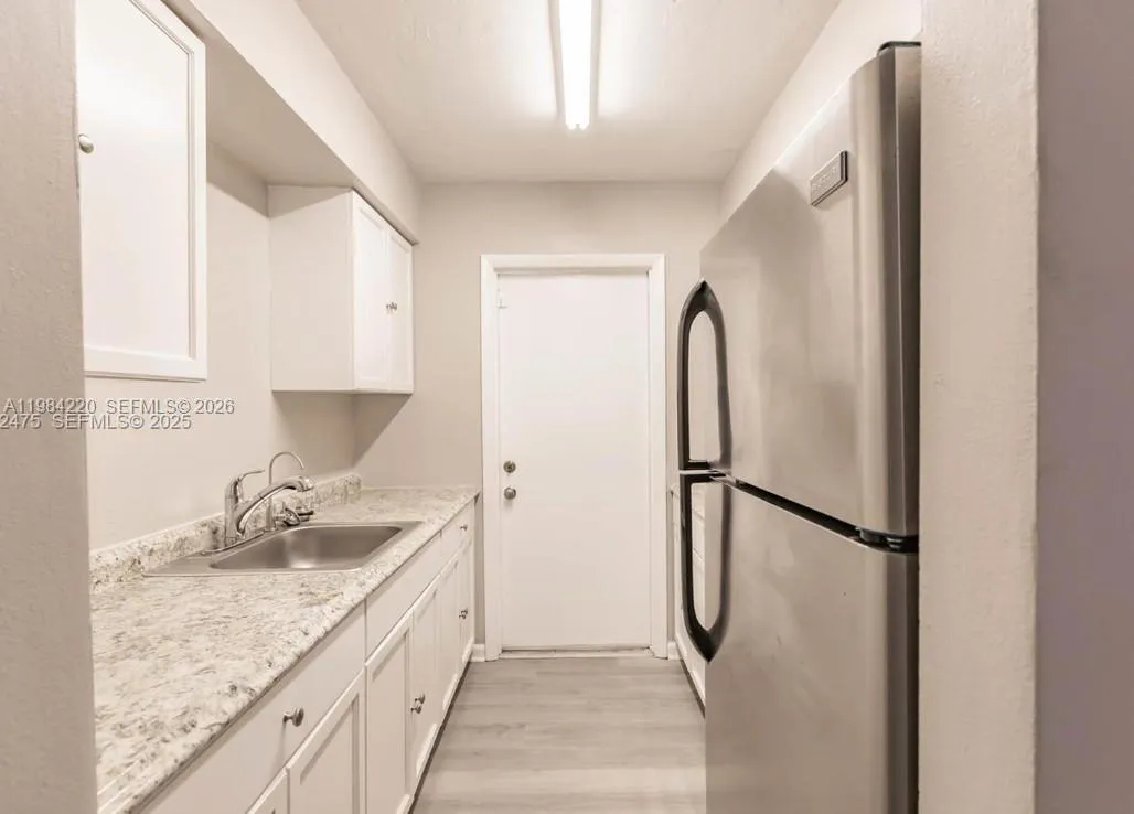 1816 Mckinley St 10, Hollywood, Florida 33020, Hollywood, Florida 33020, 1 Bedroom Bedrooms, ,1 BathroomBathrooms,Residential Lease,For Rent,1816 Mckinley St 10, Hollywood, Florida 33020,A11984220