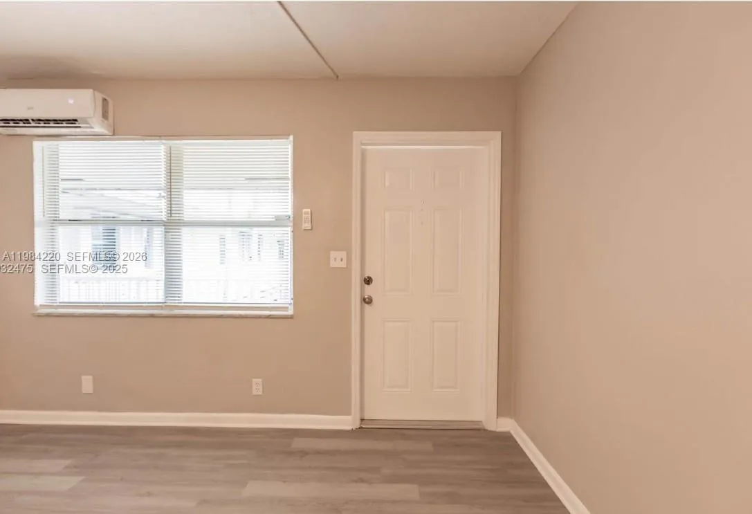 1816 Mckinley St 10, Hollywood, Florida 33020, Hollywood, Florida 33020, 1 Bedroom Bedrooms, ,1 BathroomBathrooms,Residential Lease,For Rent,1816 Mckinley St 10, Hollywood, Florida 33020,A11984220