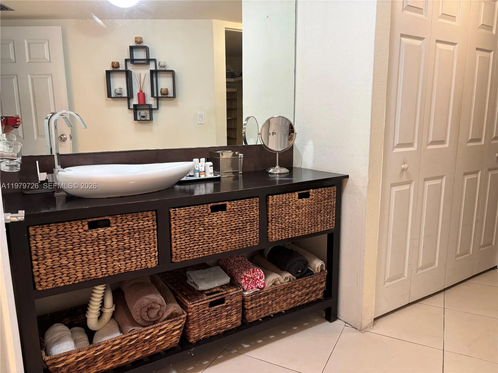 3301 N Country Club Dr 211, Aventura, Florida 3318, Aventura, Florida 33180, 2 Bedrooms Bedrooms, ,2 BathroomsBathrooms,Residential Lease,For Rent,3301 N Country Club Dr 211, Aventura, Florida 3318,A11979726