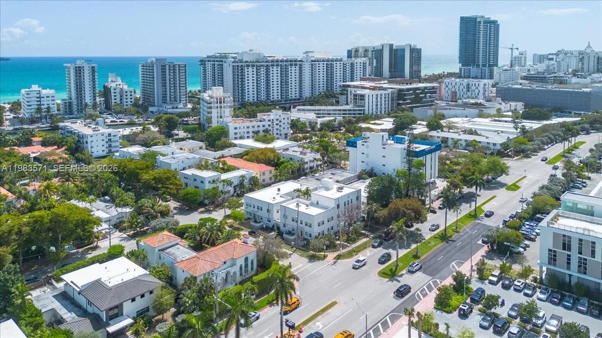 2463 Pine Tree Dr Ph, Miami Beach, Florida 33140, Miami Beach, Florida 33140, 2 Bedrooms Bedrooms, ,2 BathroomsBathrooms,Residential,For Sale,2463 Pine Tree Dr Ph, Miami Beach, Florida 33140,A11983571