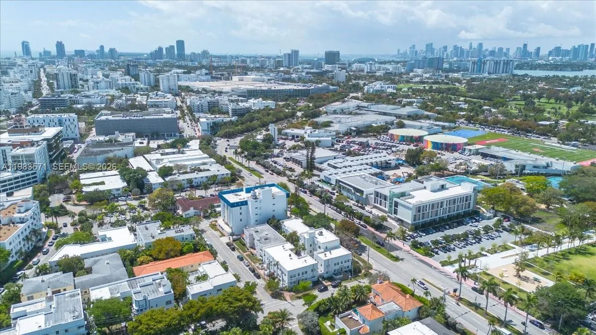 2463 Pine Tree Dr Ph, Miami Beach, Florida 33140, Miami Beach, Florida 33140, 2 Bedrooms Bedrooms, ,2 BathroomsBathrooms,Residential,For Sale,2463 Pine Tree Dr Ph, Miami Beach, Florida 33140,A11983571