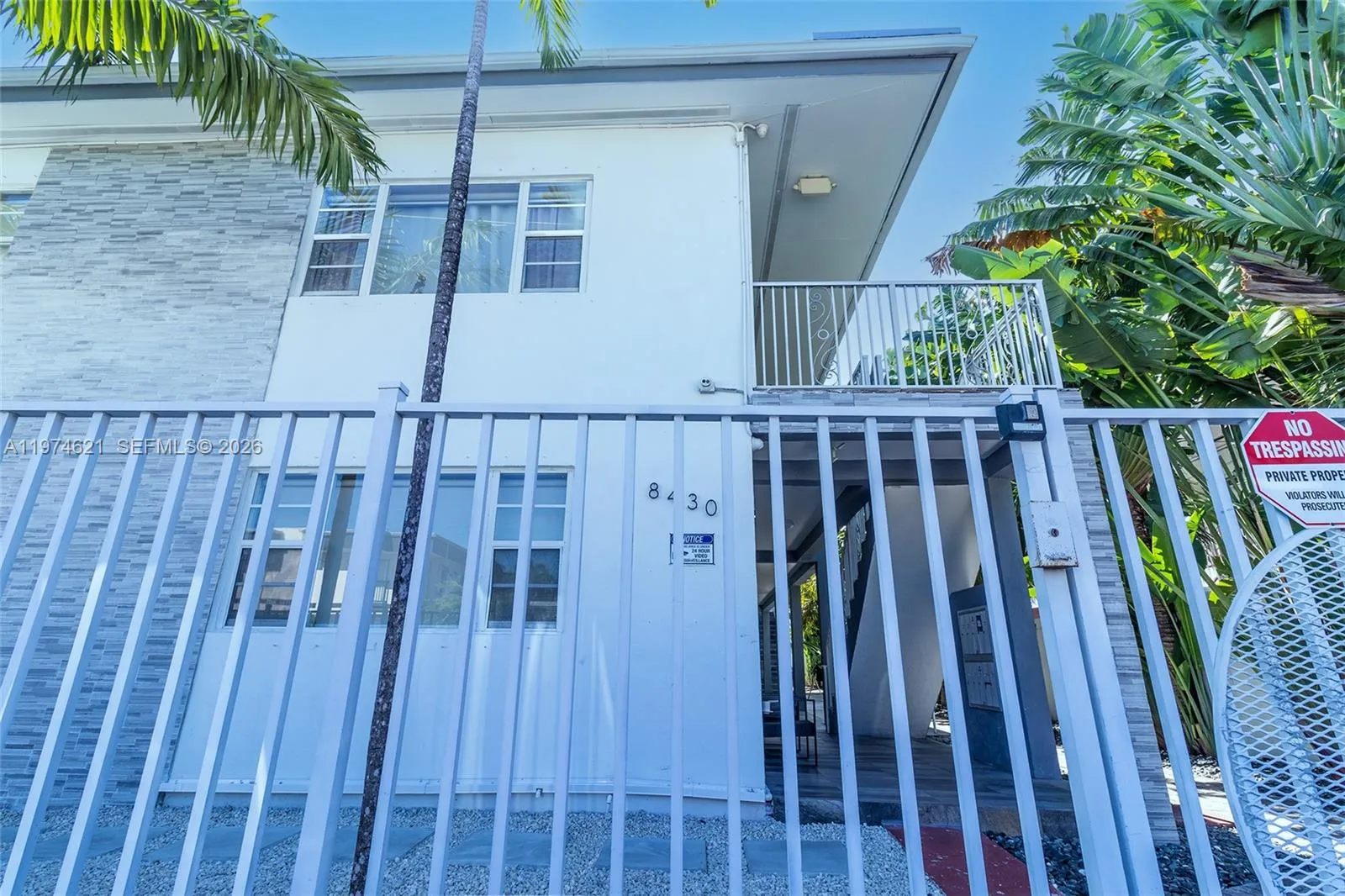 8430 Harding Ave 3, Miami Beach, Florida 33141, Miami Beach, Florida 33141, 1 Bedroom Bedrooms, ,1 BathroomBathrooms,Residential Lease,For Rent,8430 Harding Ave 3, Miami Beach, Florida 33141,A11974621